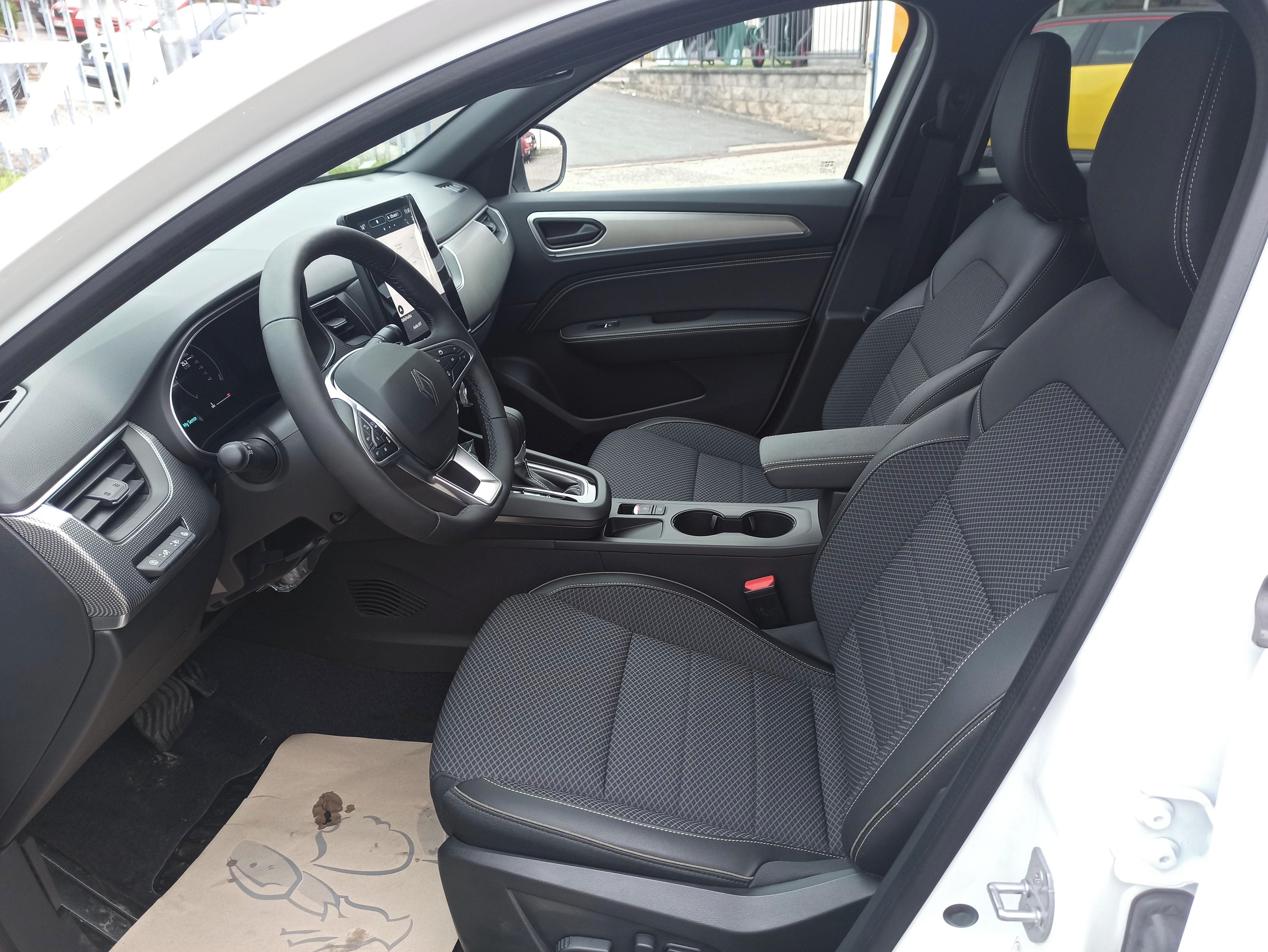Renault Arkana, Techno full hydrid E-tech 145 - fotka 4