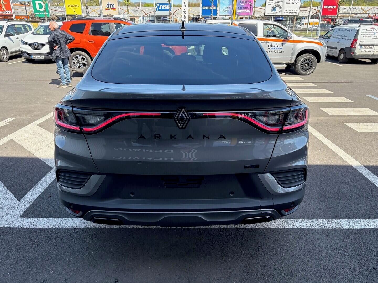 Renault Arkana, Esprit Alpine E-TECH 145 1.6 1 - fotka 6