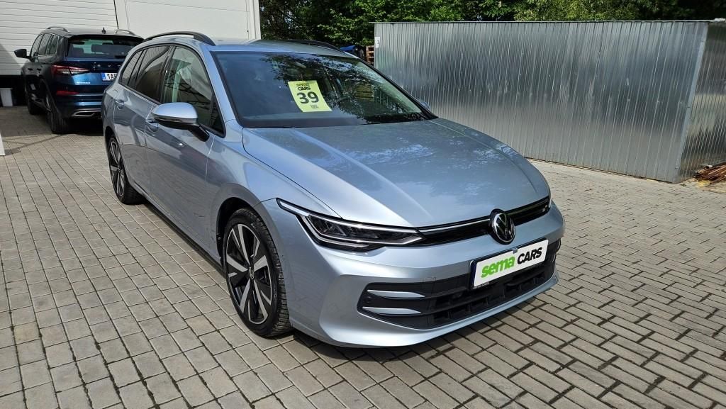 Volkswagen Golf, 1.5 eTSI 85kW Life DSG7 záruka - fotka 4