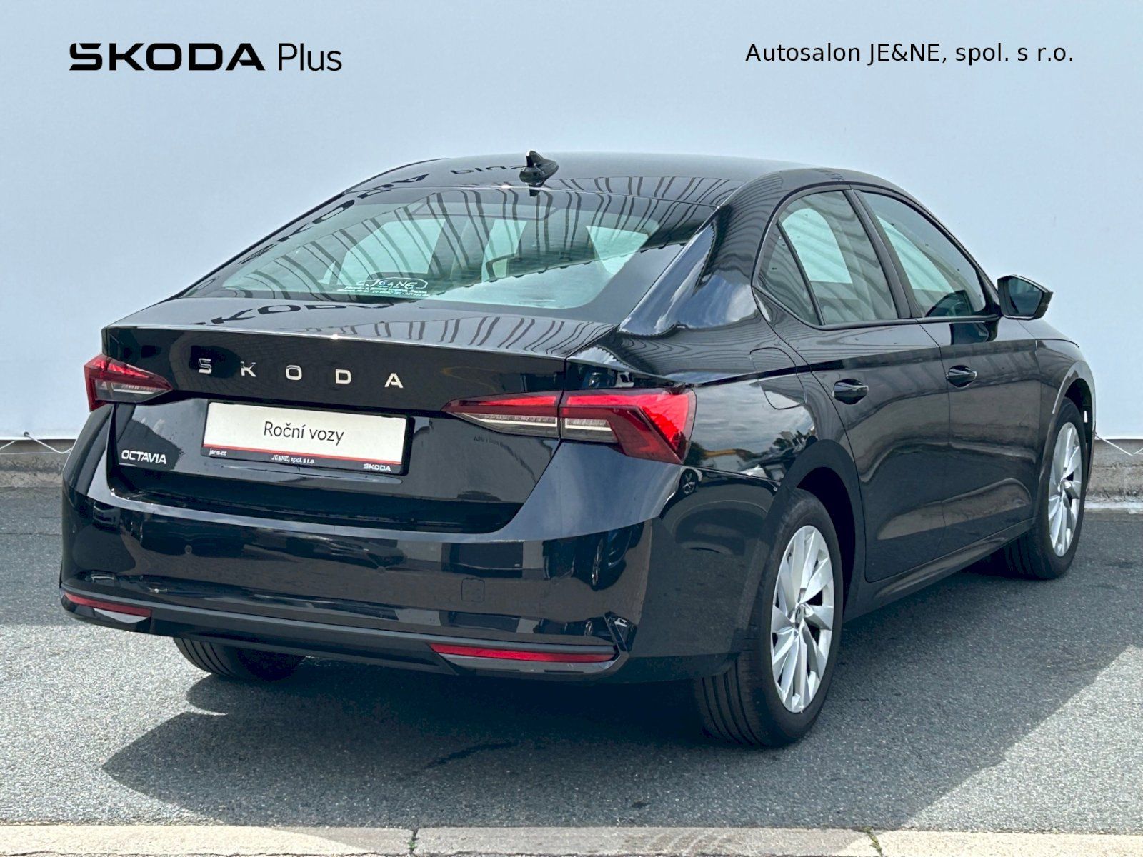 Škoda Octavia, Selection 2.0 TDI 85 kW - fotka 2