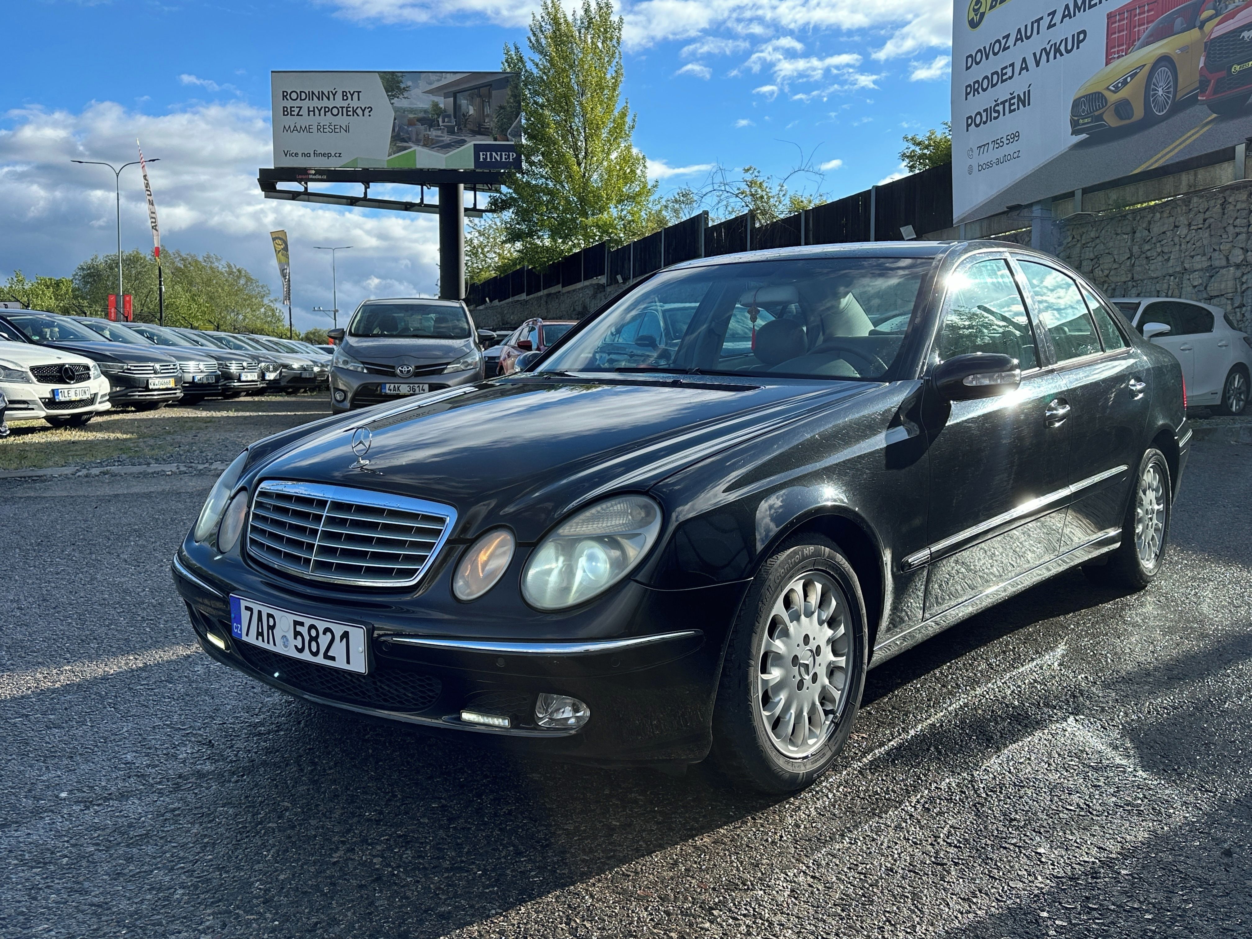 Mercedes-Benz Třídy E, Mercedes-Benz E 320 2004 - fotka 4
