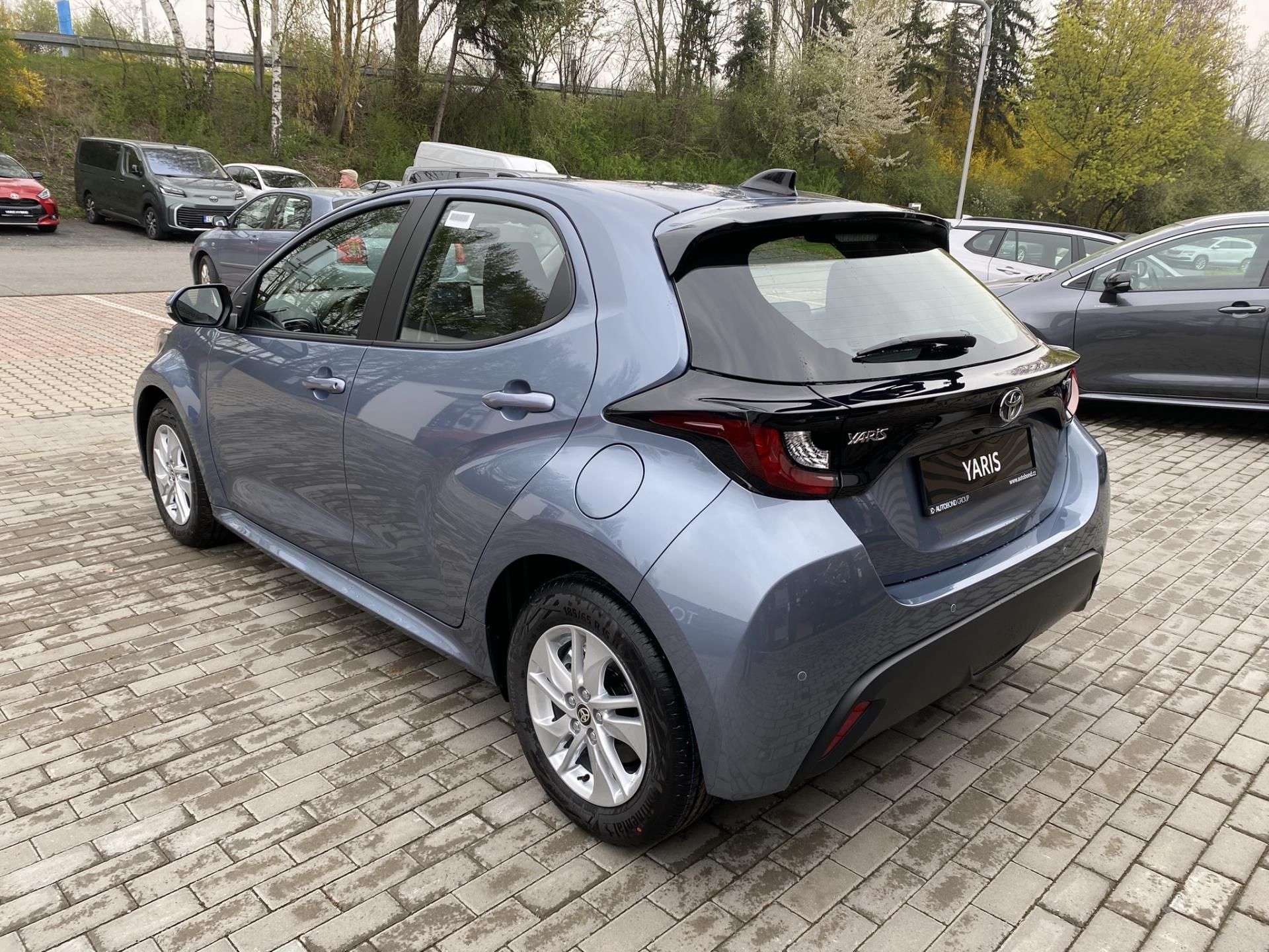 Toyota Yaris, 1.5 HEV Comfort Business - fotka 4