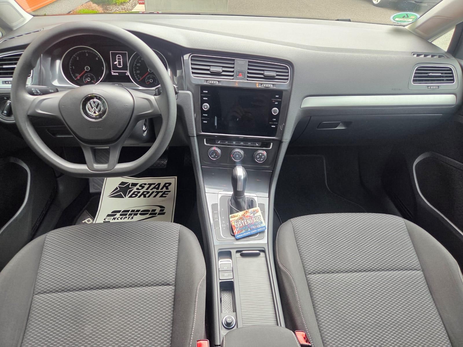 Volkswagen Golf, 1.6 TDI - fotka 6