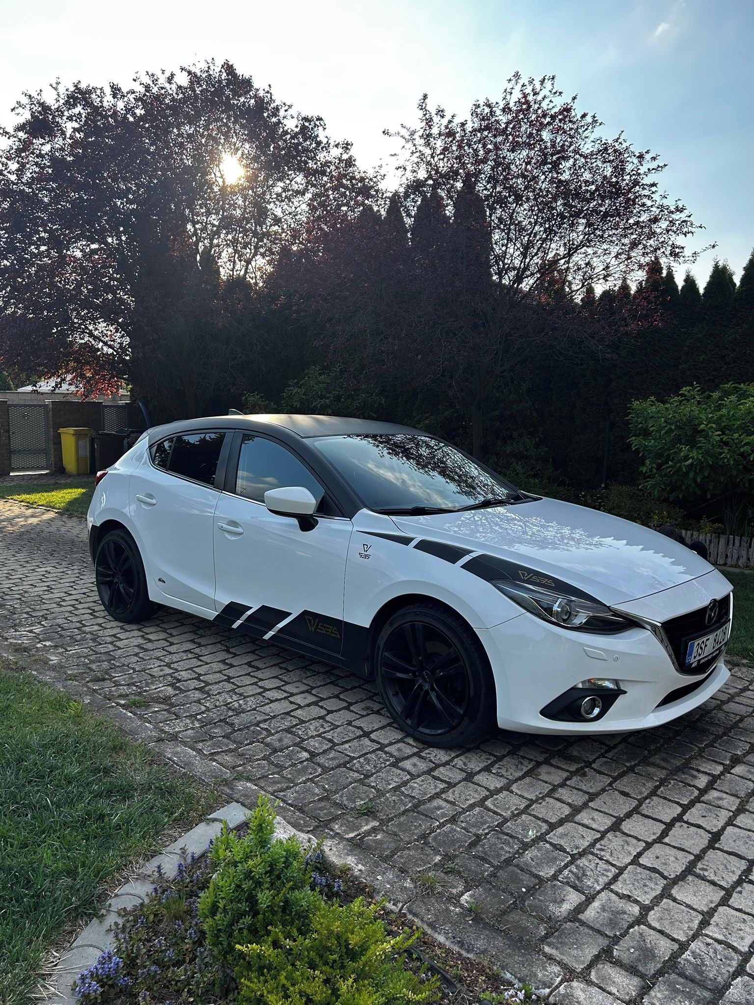 Mazda 3, Mazda 3, 2.2 110kW - fotka 4