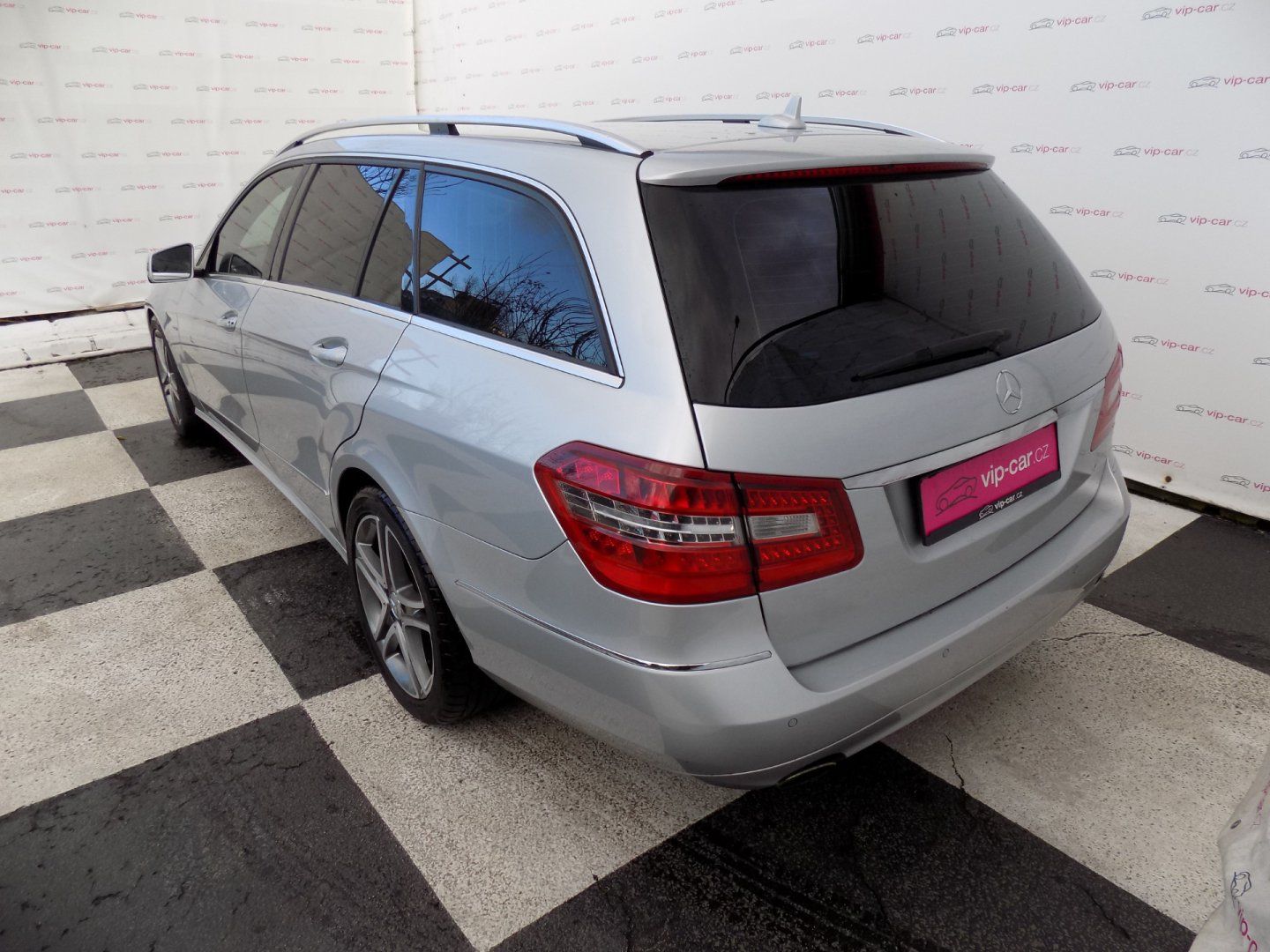 Mercedes-Benz Třídy E, E 300CDI/bi-xenon/Avantgarde/ - fotka 3