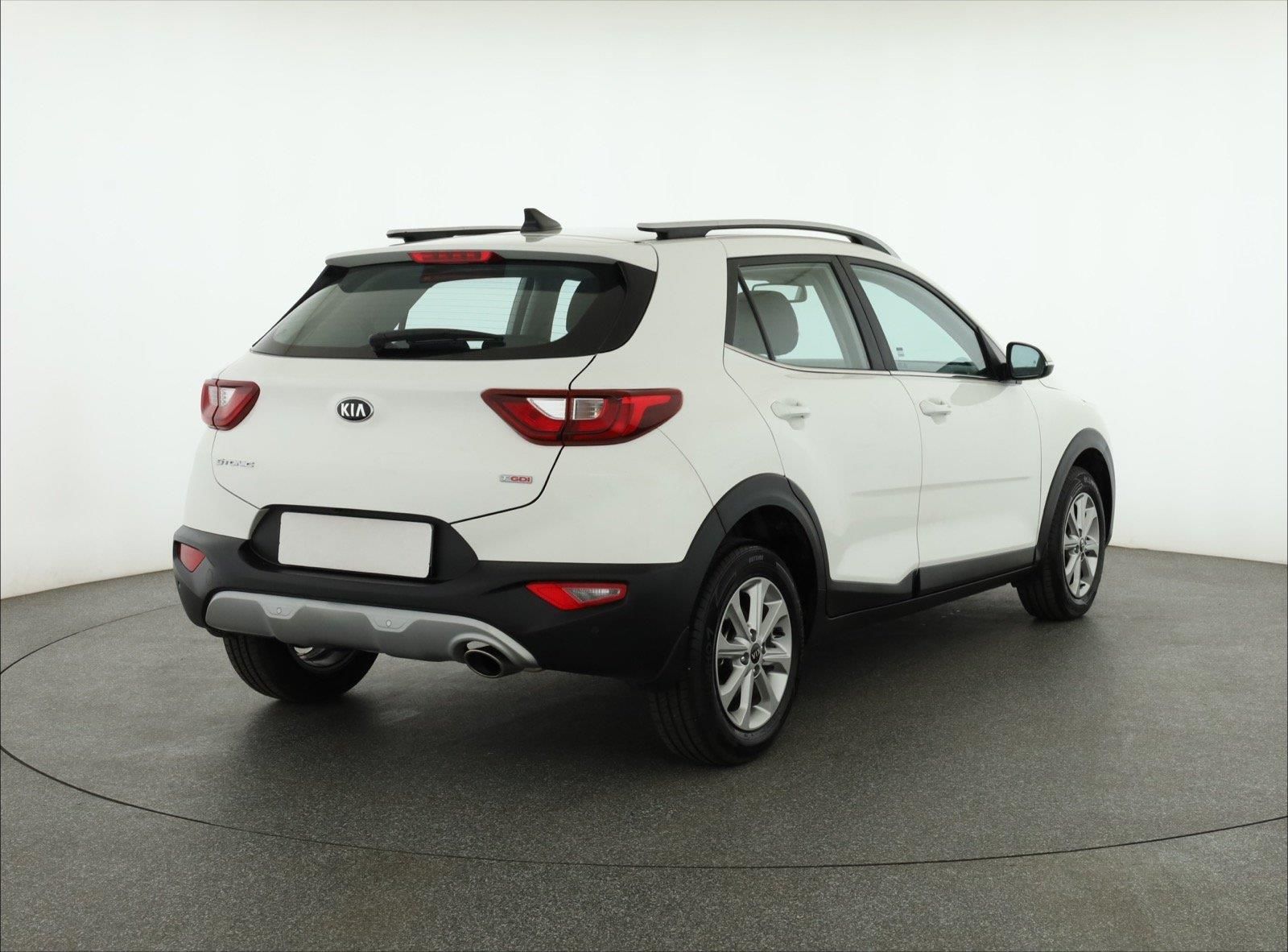Kia Stonic, 1.0 T-GDI, Automat, ČR,1.maj - fotka 5