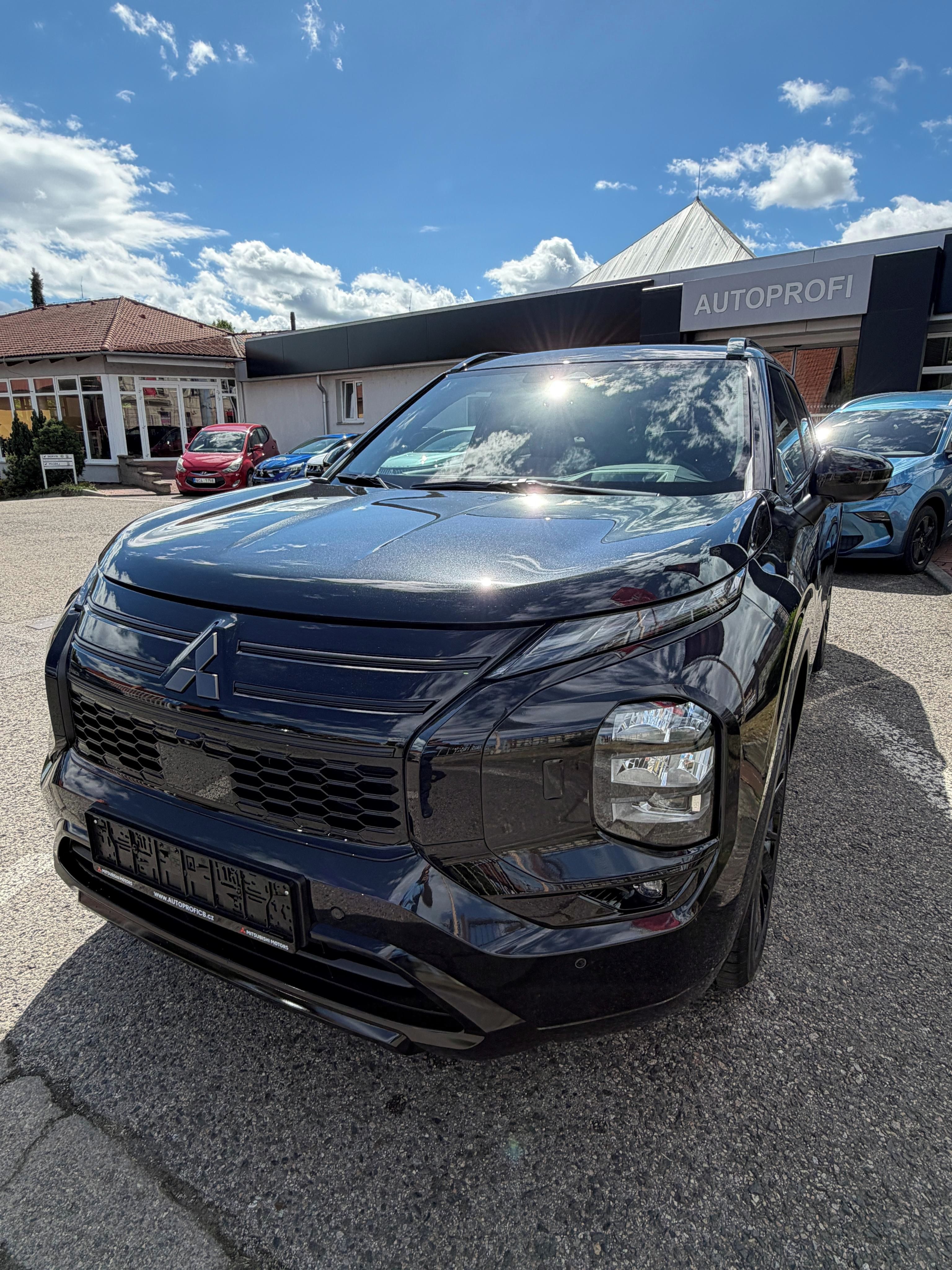 Mitsubishi Outlander, PHEV 2.4L PHEV INSTYLE+ SAM - fotka 5