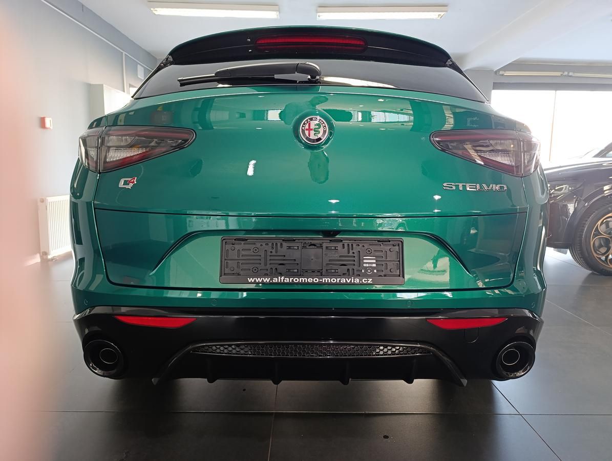 Alfa Romeo Stelvio, Veloce 2,0 Turbo 280k AWD - fotka 5