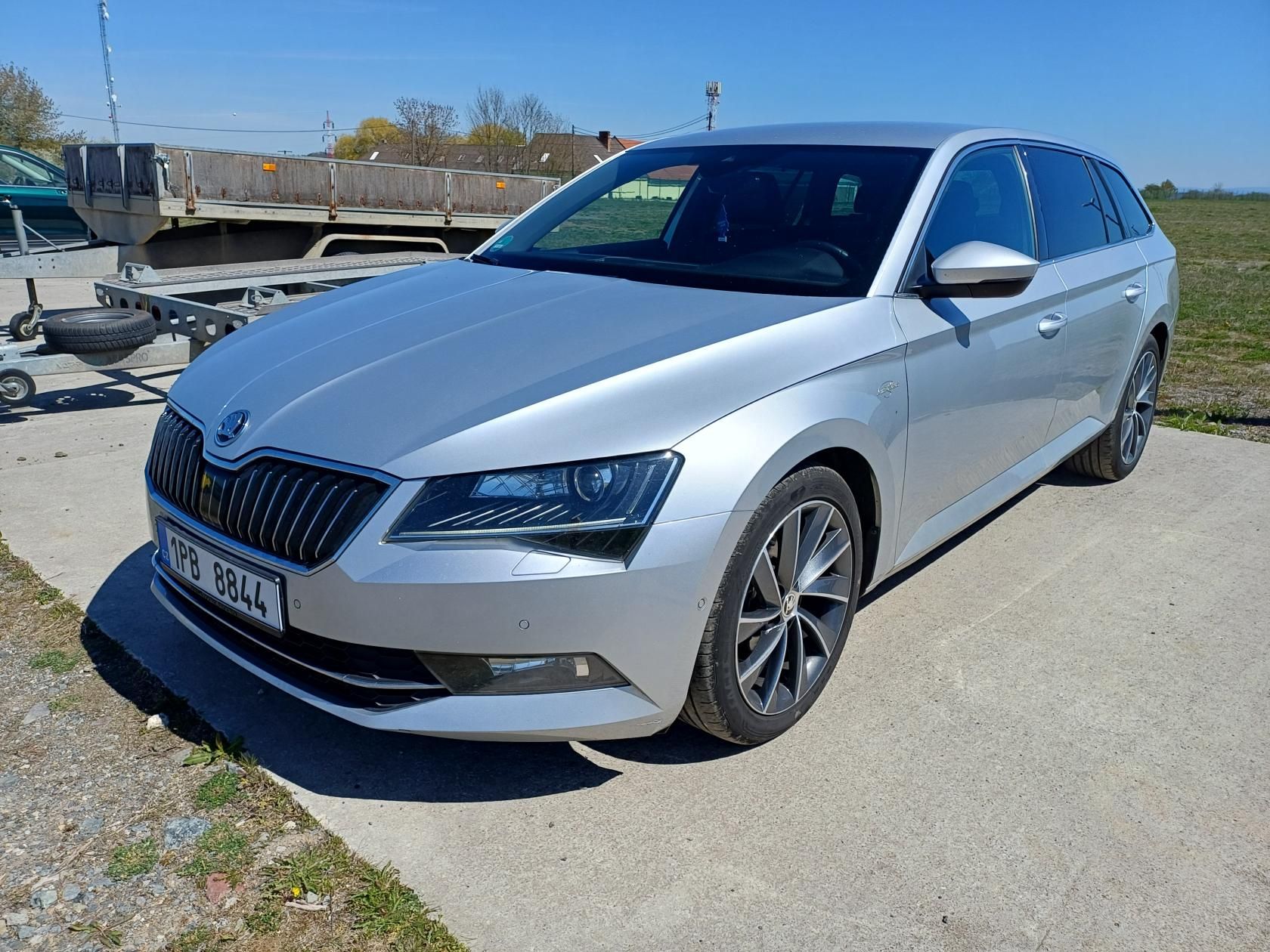 Škoda Superb, L&K 140kW DSG Kamera DPH Navi