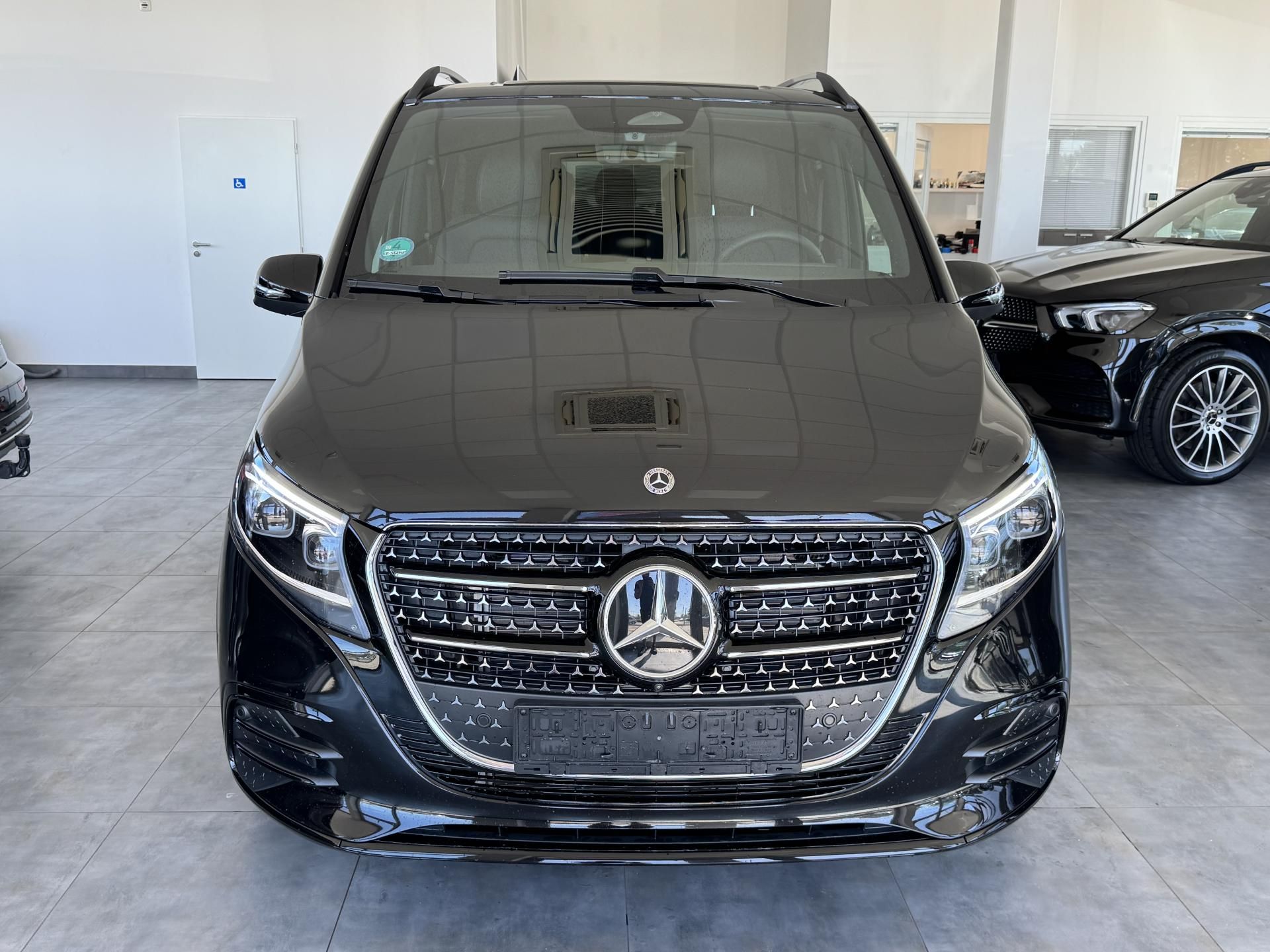 Mercedes-Benz Třídy V, V300d 4M XL Luxus sedadla EXC. - fotka 2