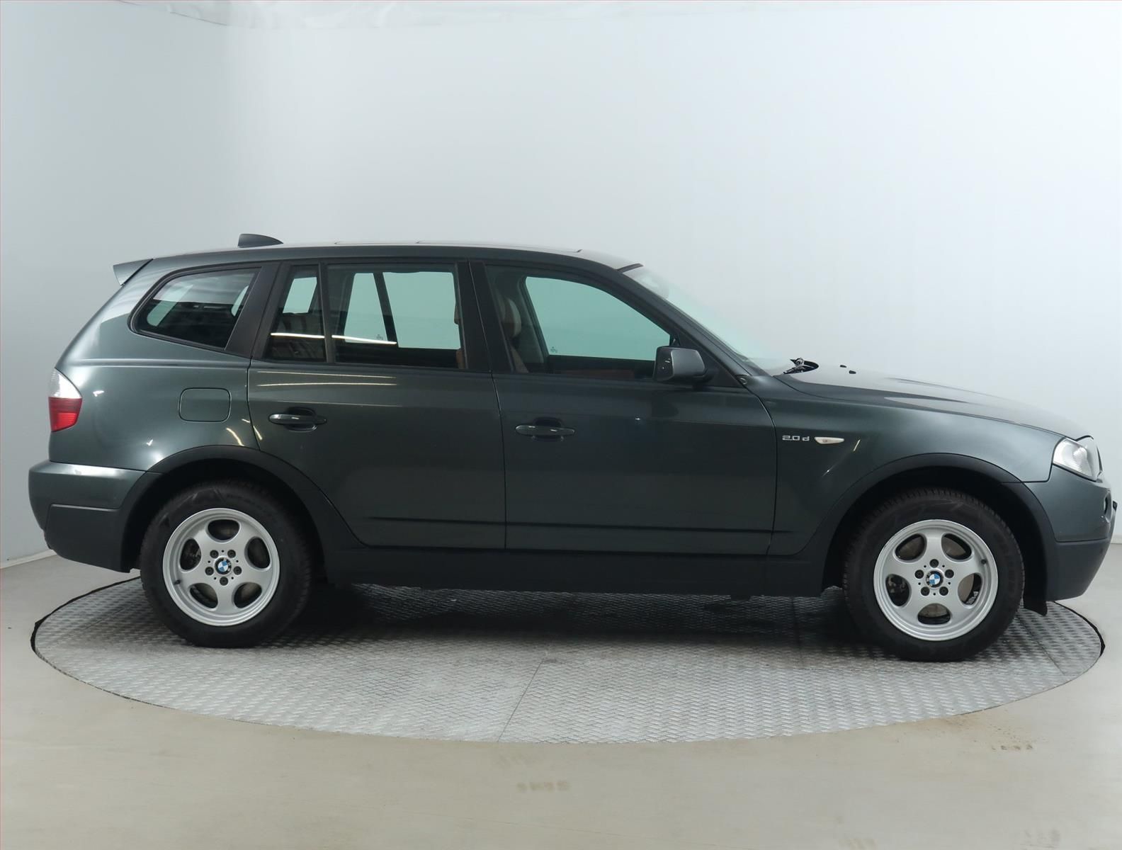 BMW X3, 2.0d, 4X4, Kožené sedačky - fotka 6