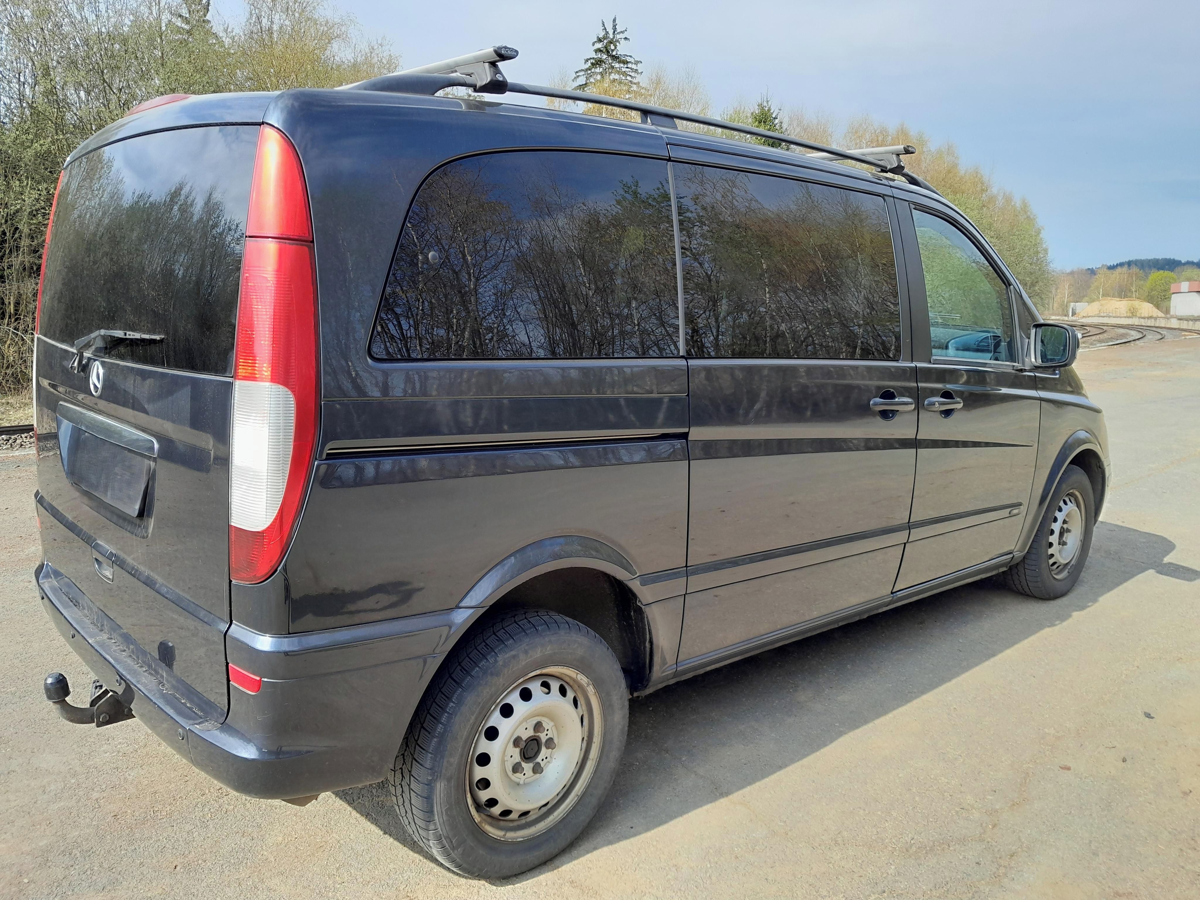 Mercedes-Benz Viano, Originál zvýšený podvozek - fotka 2