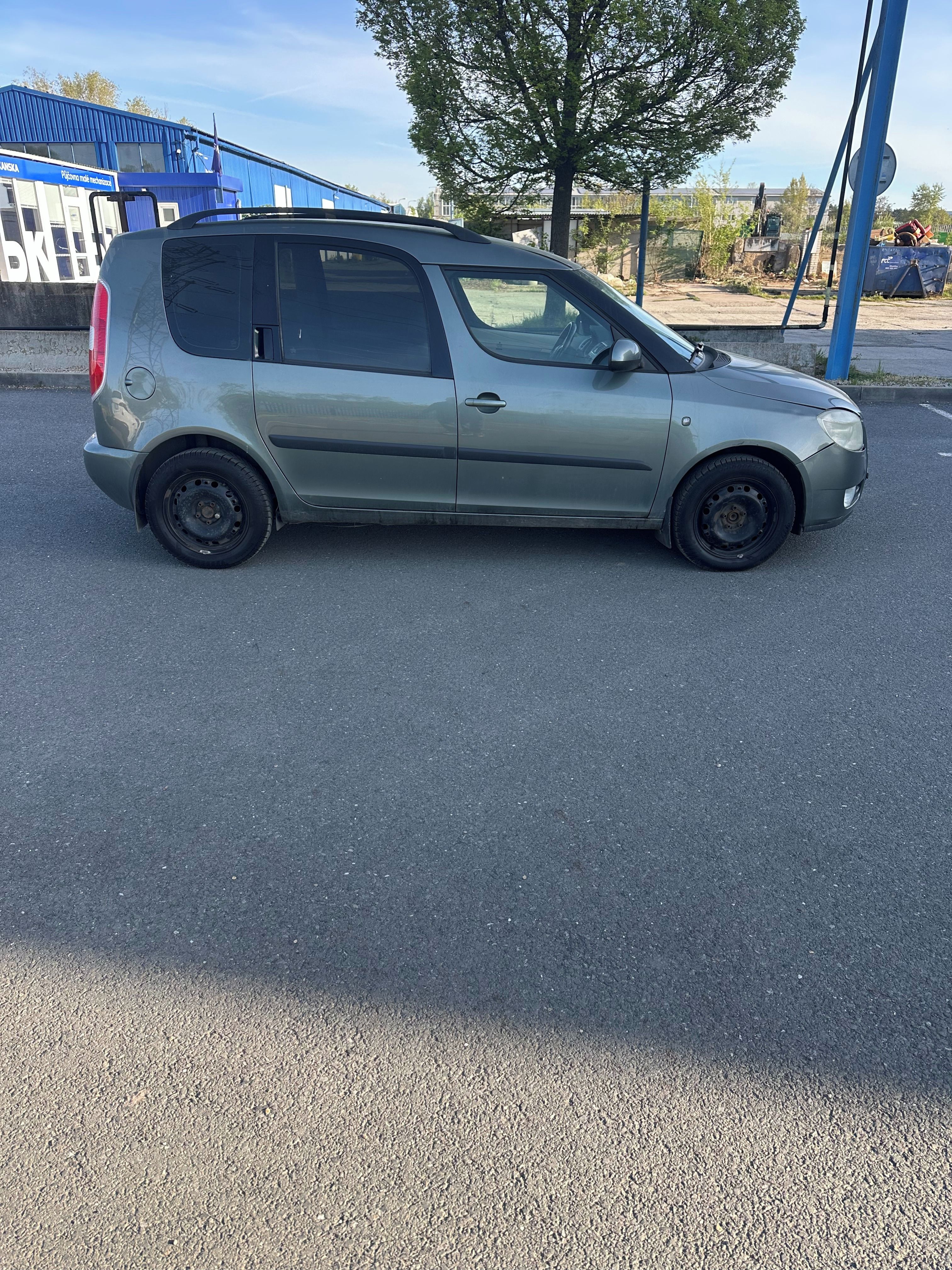 Škoda Roomster, 1,9 TDI  77 kW - fotka 3