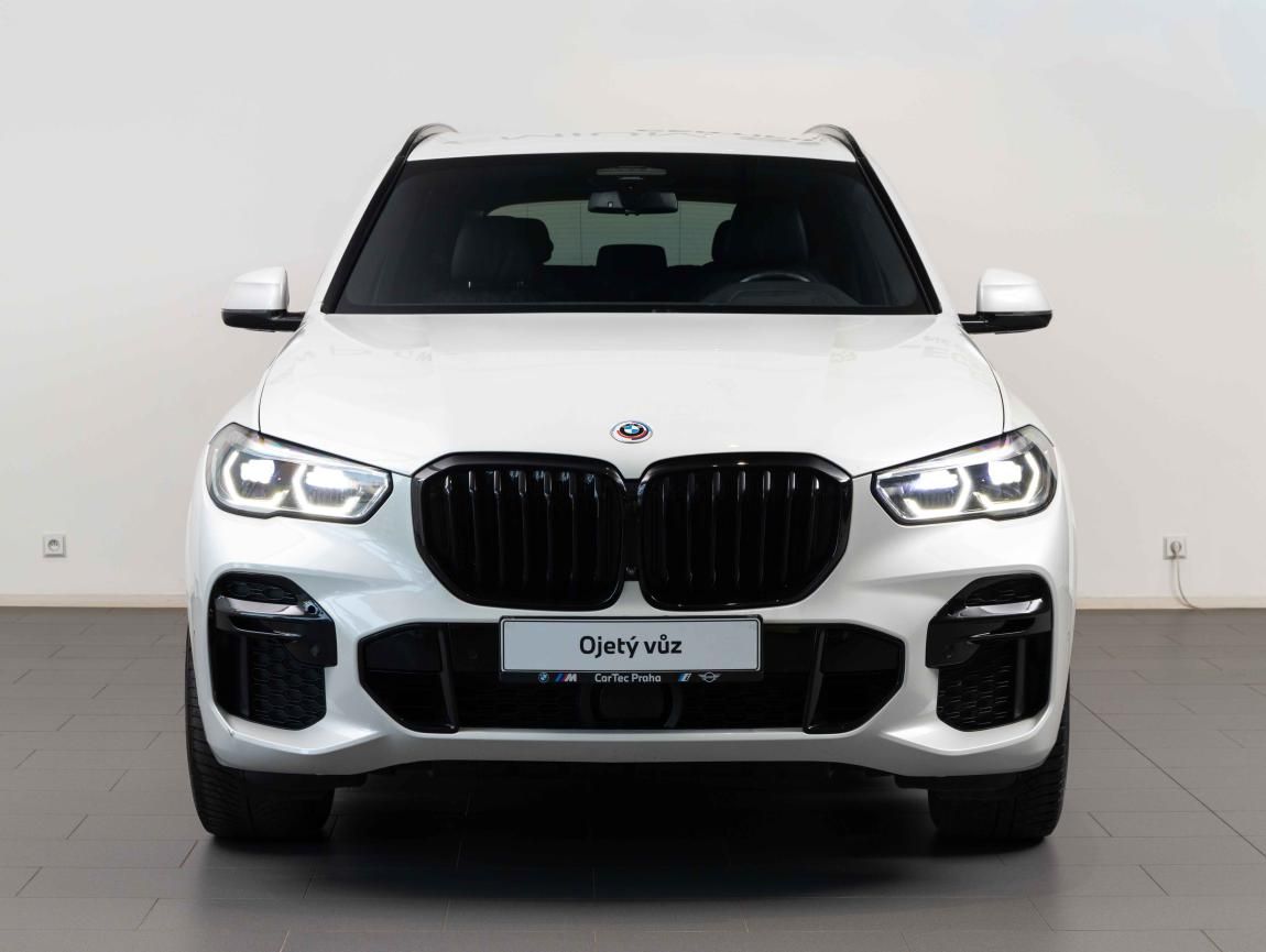 BMW X5, xDrive40i - fotka 2