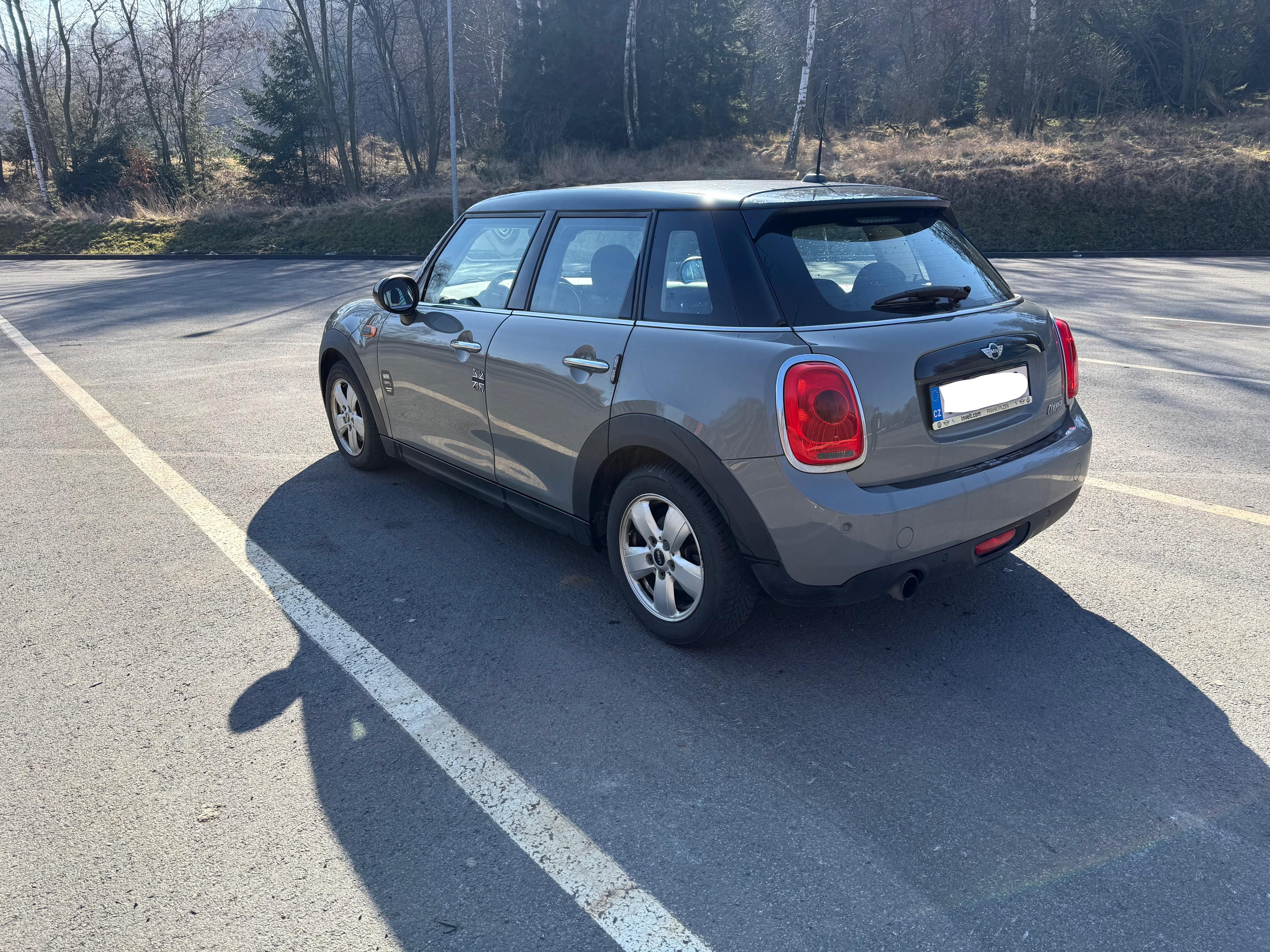 Mini Cooper, 1.5 100 KW - fotka 4