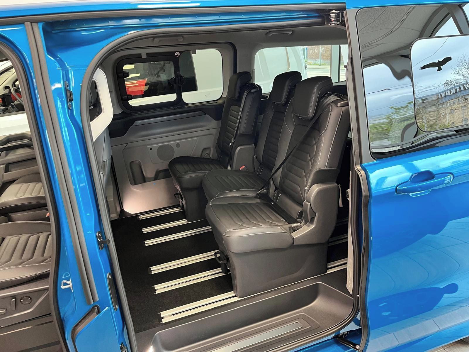 Ford Tourneo Custom, Titanium X L2 2.0EcoBlue 125kW - fotka 6