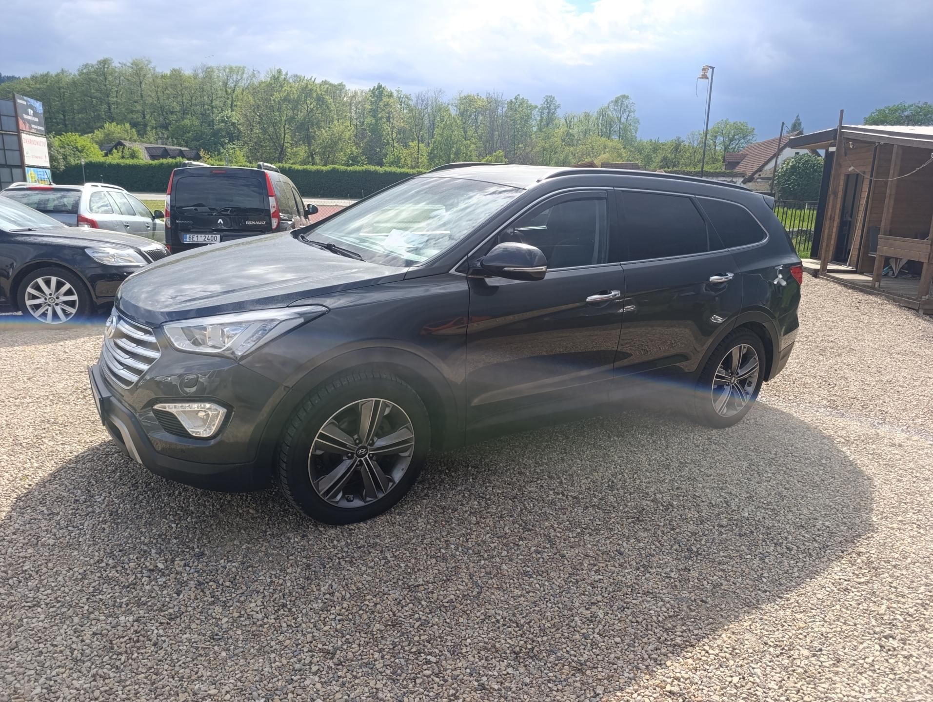 Hyundai Grand Santa Fe, 2.2 CRDi 4x4 6míst tažné - fotka 4