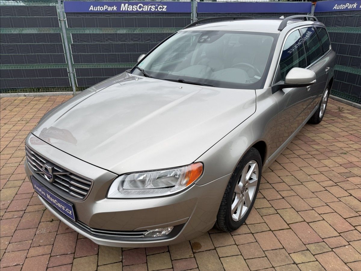 Volvo V70, 2.0 D4 Momentum - fotka 4