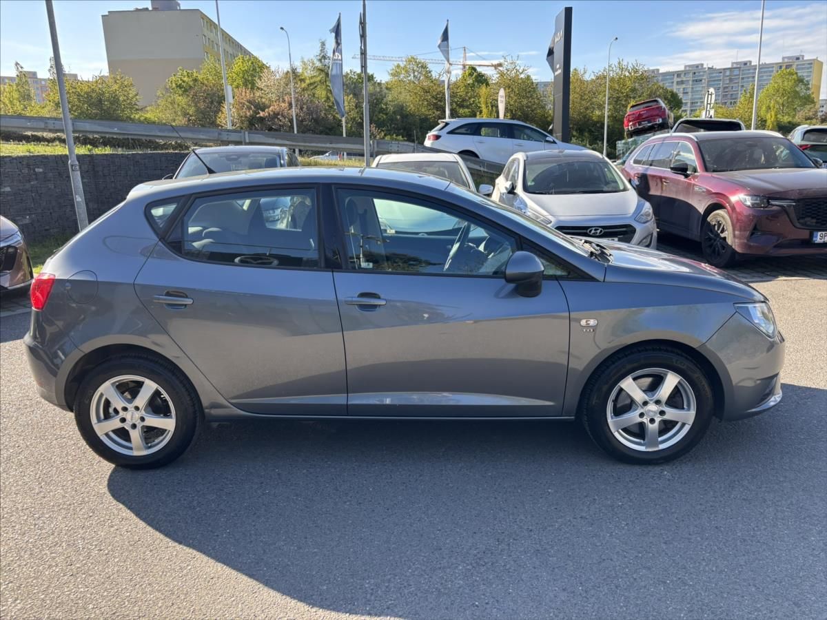 Seat Ibiza, 1,6 TDi Style PLNÝ SERVIS SEAT - fotka 6