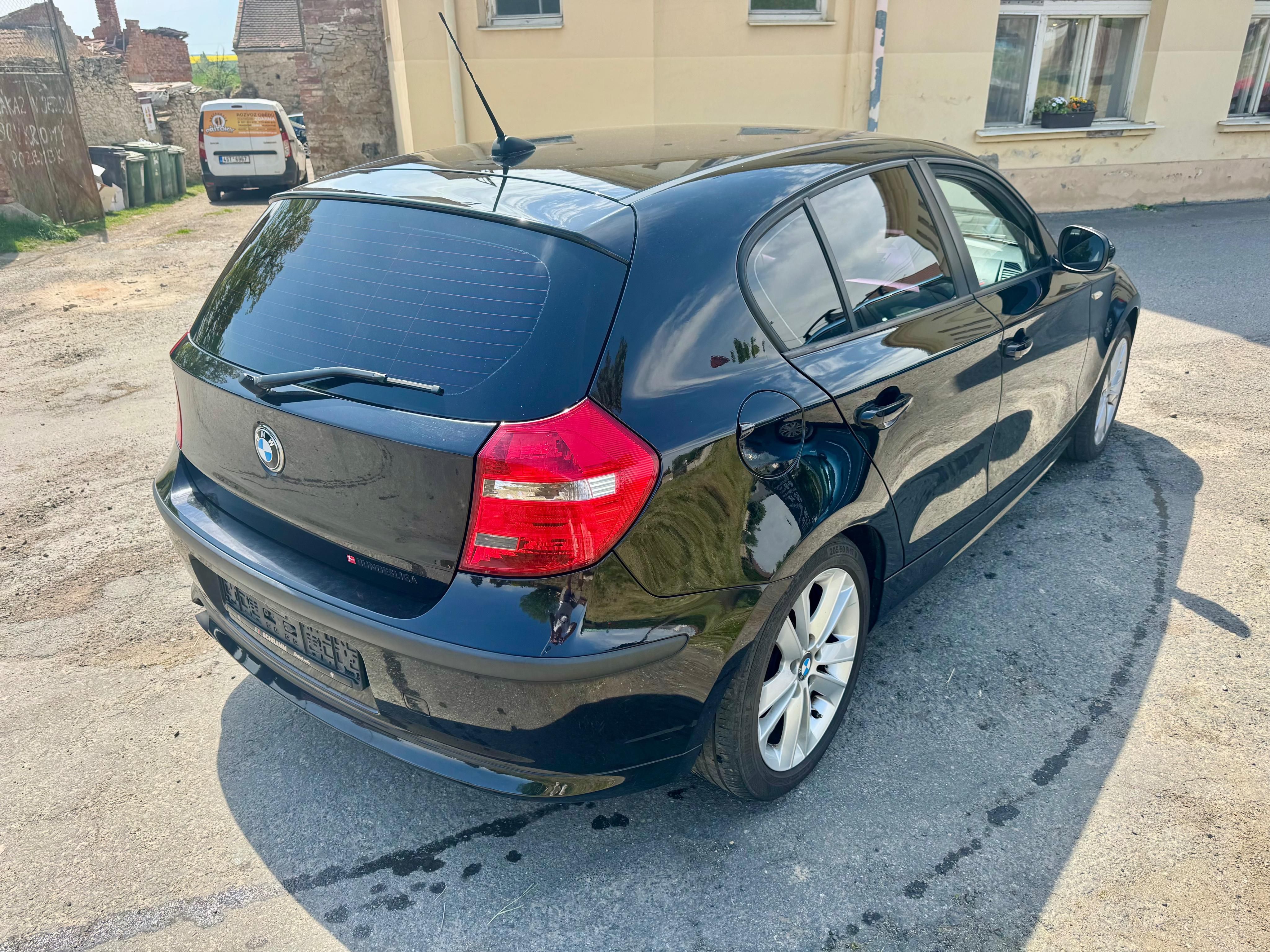 BMW Řada 1, 120i 90kW.5dveř.Manual - fotka 4