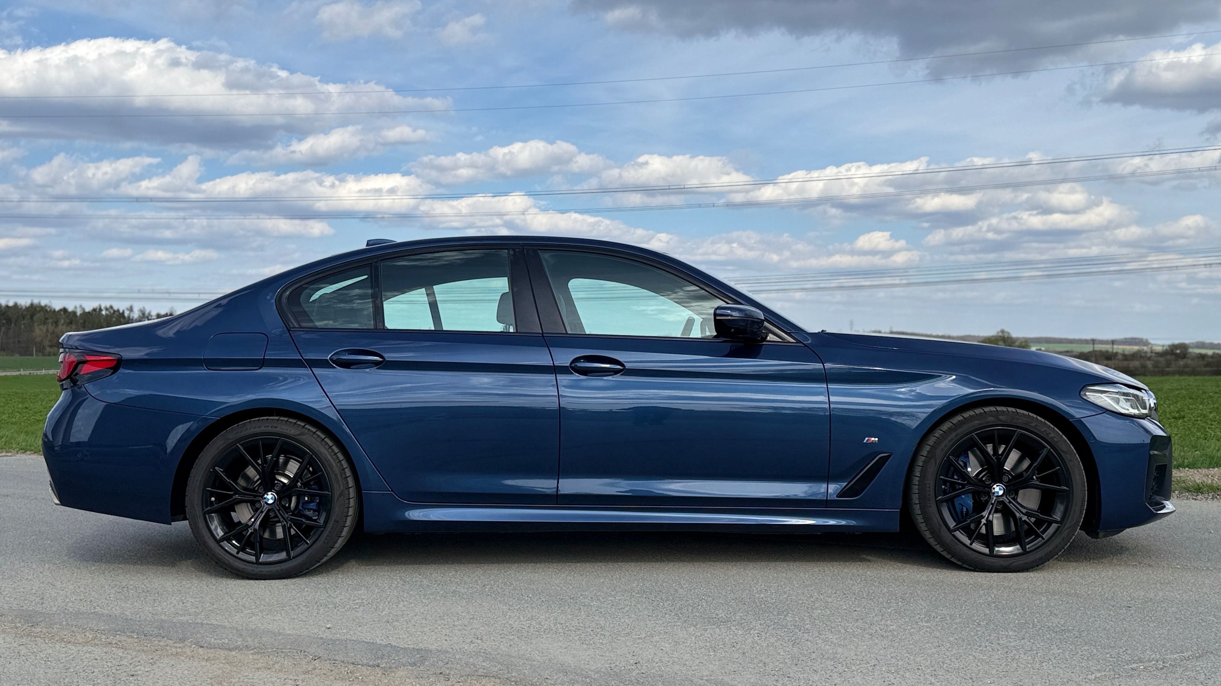 BMW Řada 5, 530d 210Kw|M-Paket|1.Maj|ČR - fotka 6