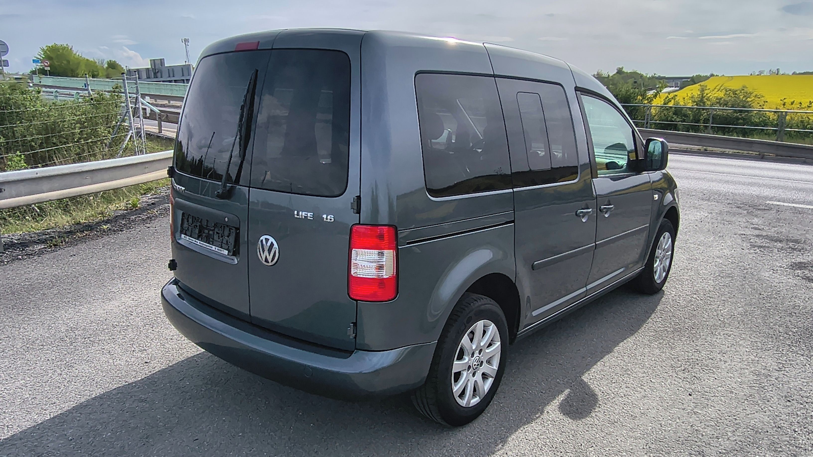 Volkswagen Caddy, 1.6i 75kw digiklima výhřev - fotka 5