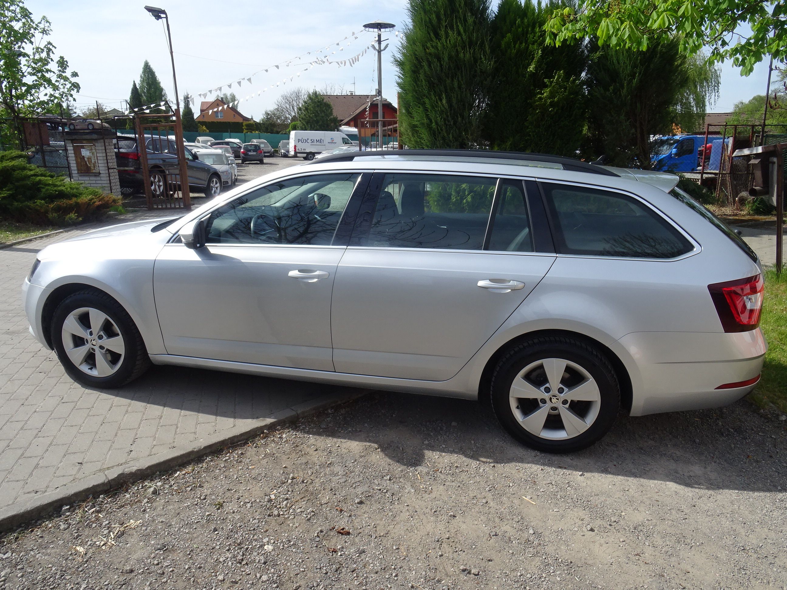 Škoda Octavia, 2.0 TDI - fotka 5