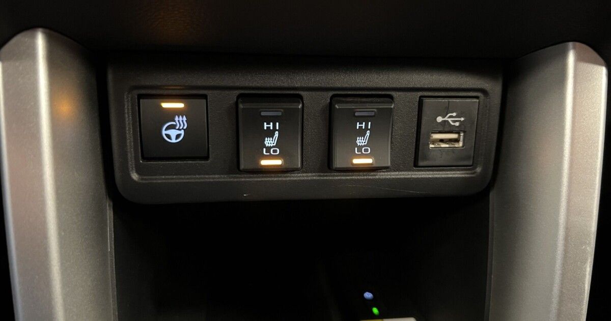 Toyota Corolla Cross, 1,8 Hybrid AT Comfort Business - fotka 5