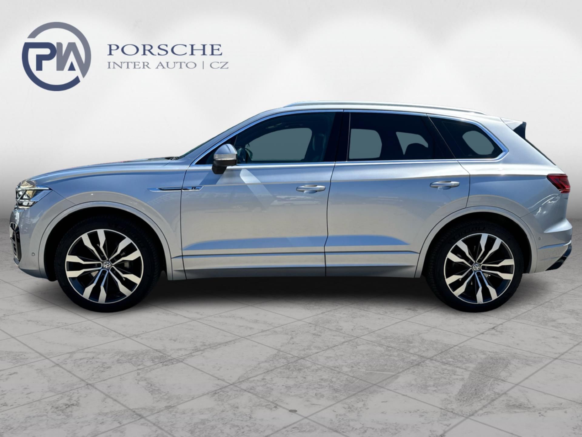Volkswagen Touareg, 3,0TDi 210kW R-line - fotka 3