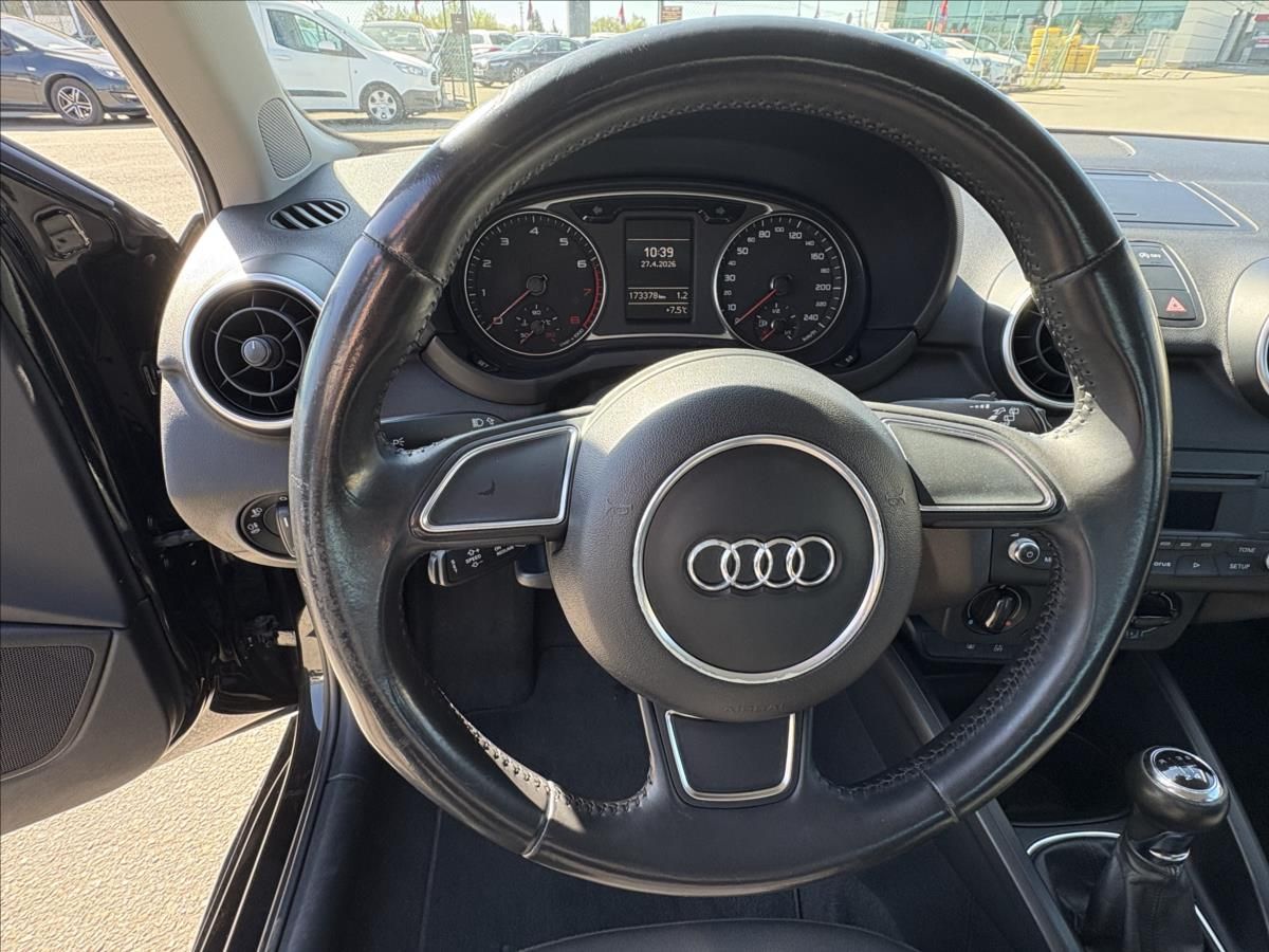 Audi A1, 1,2 TFSi 63kW 5dveří,Klima,Alu - fotka 6