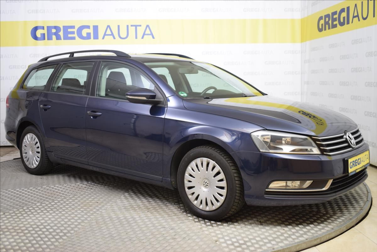 Volkswagen Passat, 2,0 TDi PO SERVISU,BEZ KOROZE - fotka 2