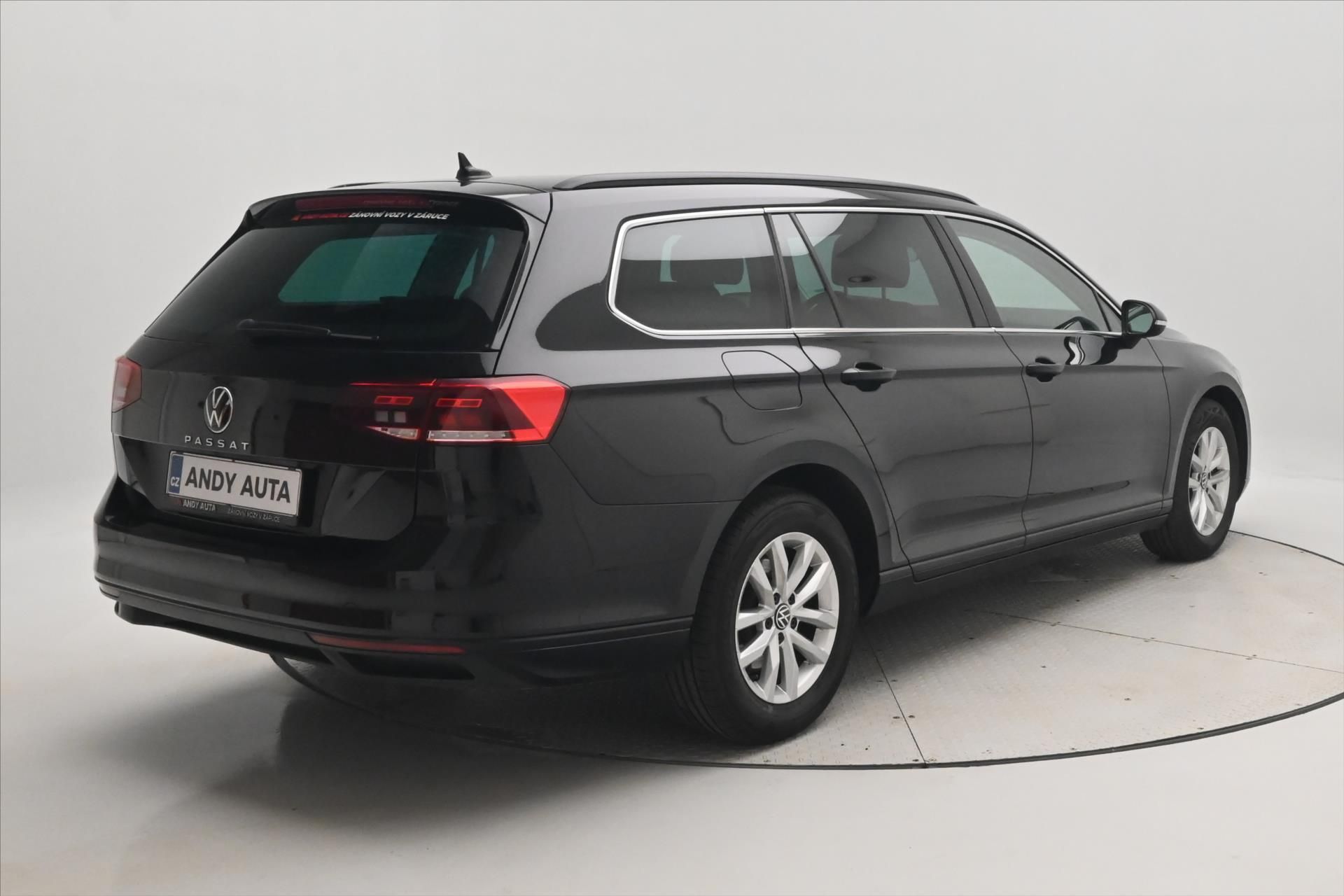 Volkswagen Passat, 2,0 TDI 110KW DSG BUSINESS VŮZ - fotka 5