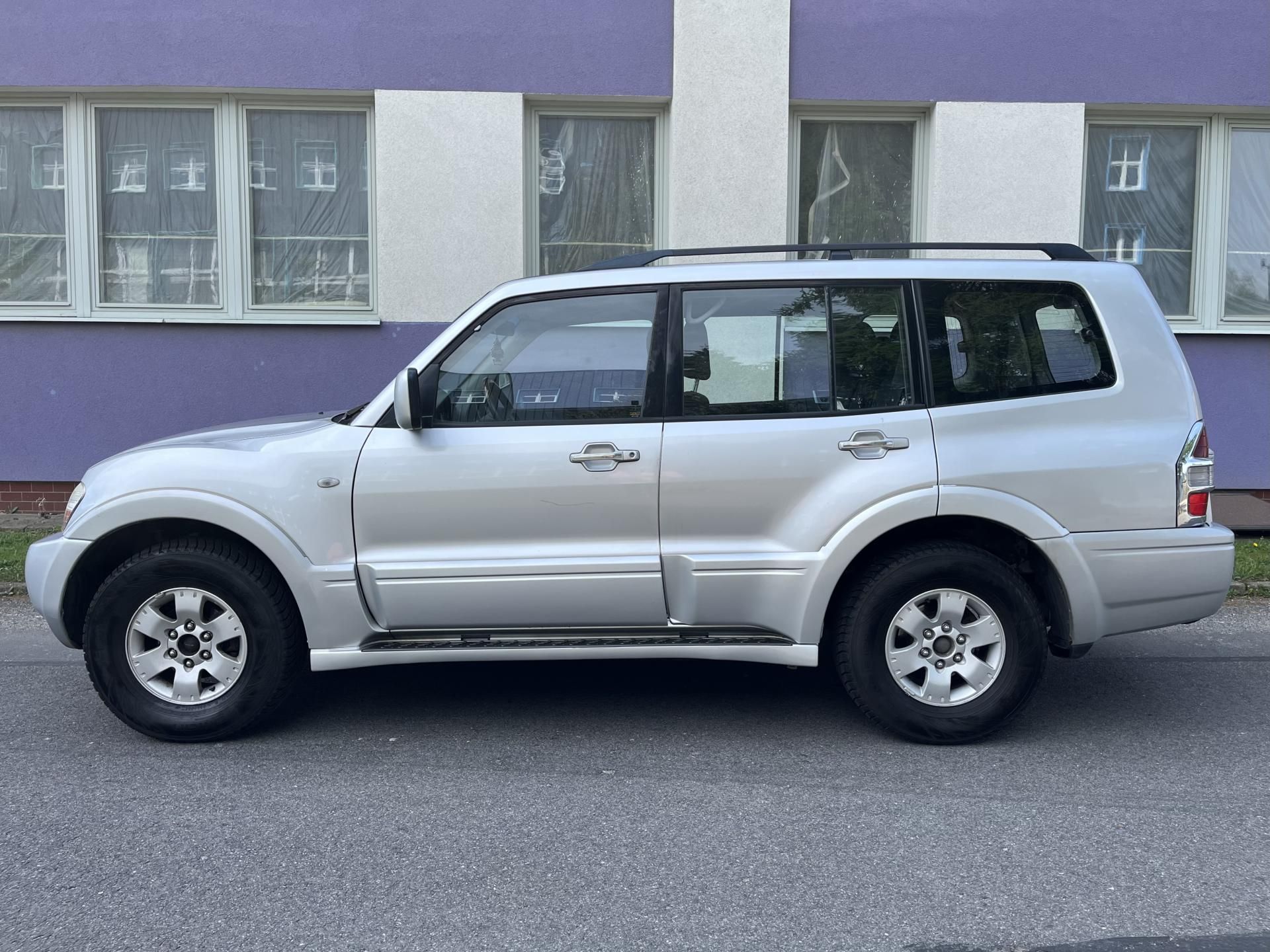 Mitsubishi Pajero, 3.2 DID bez koroze - fotka 2