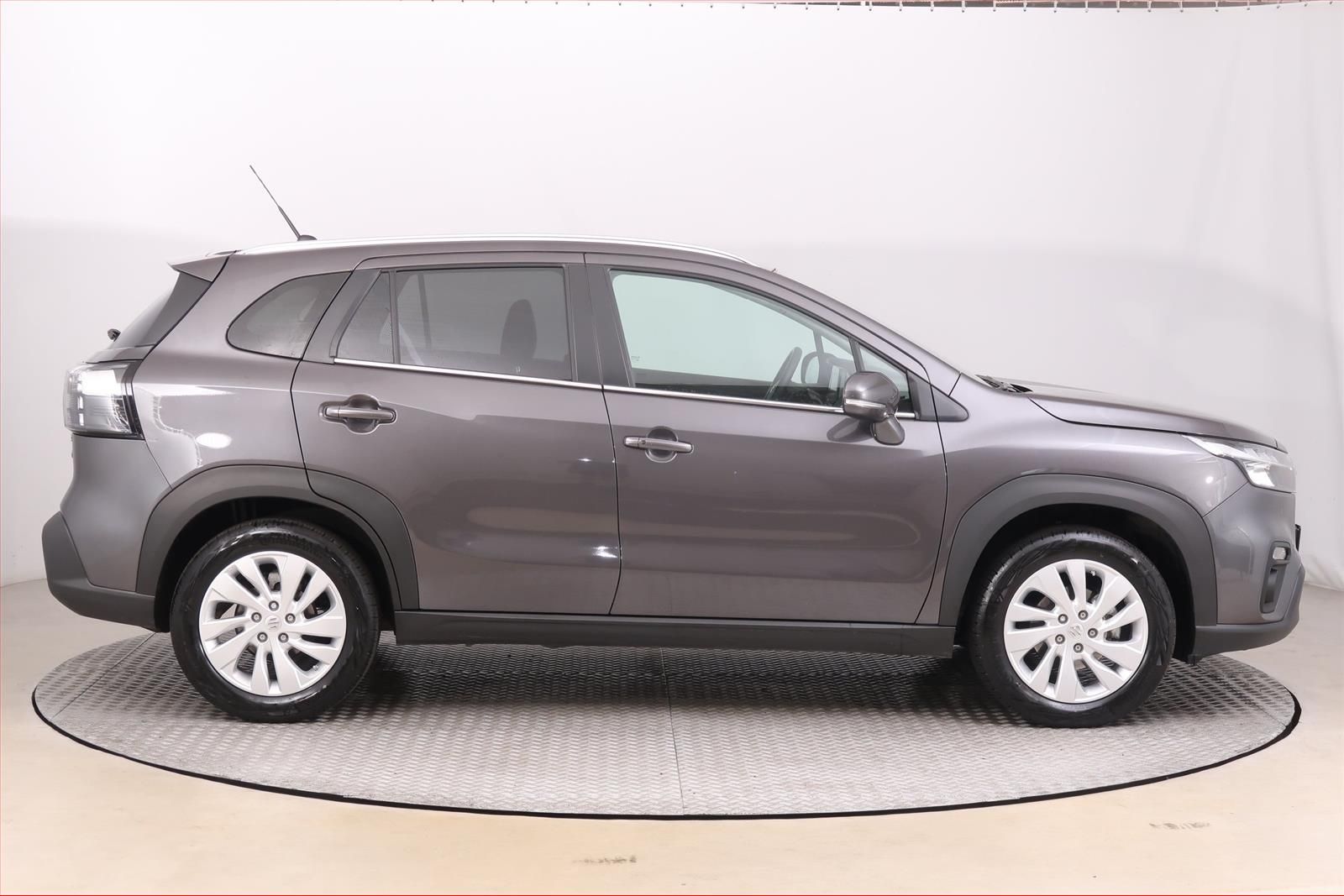 Suzuki SX4 S-Cross, 1.5 Hybrid, Premium, Záruka - fotka 6