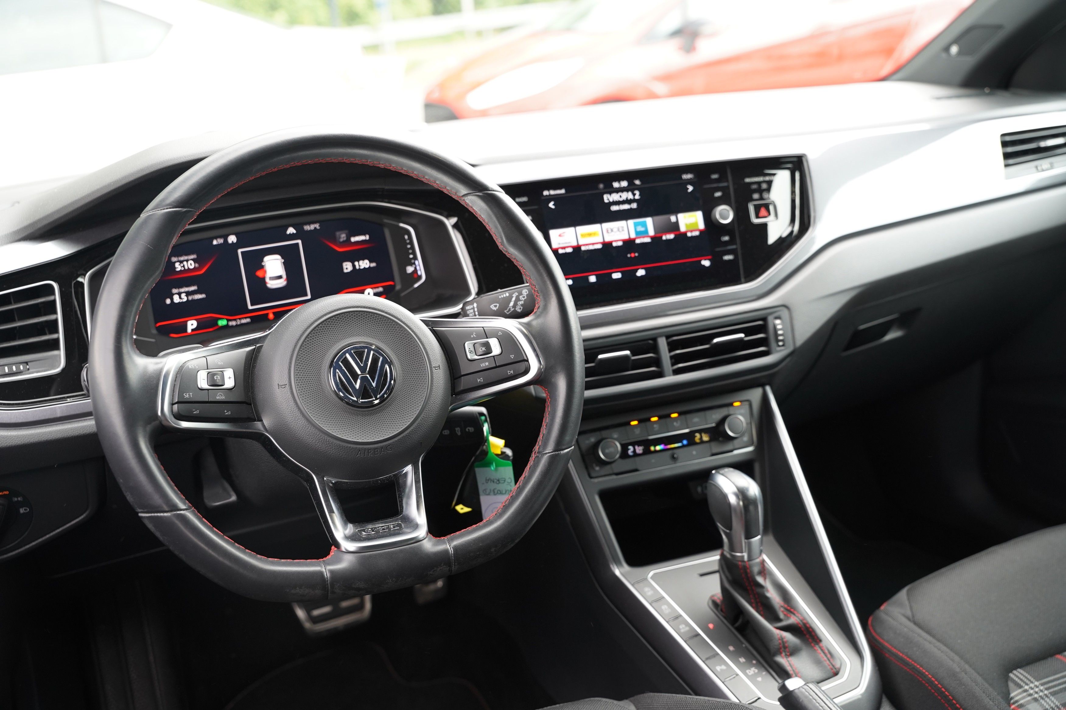Volkswagen Polo, 2.0 TSI 147 kW DSG GTI - fotka 6