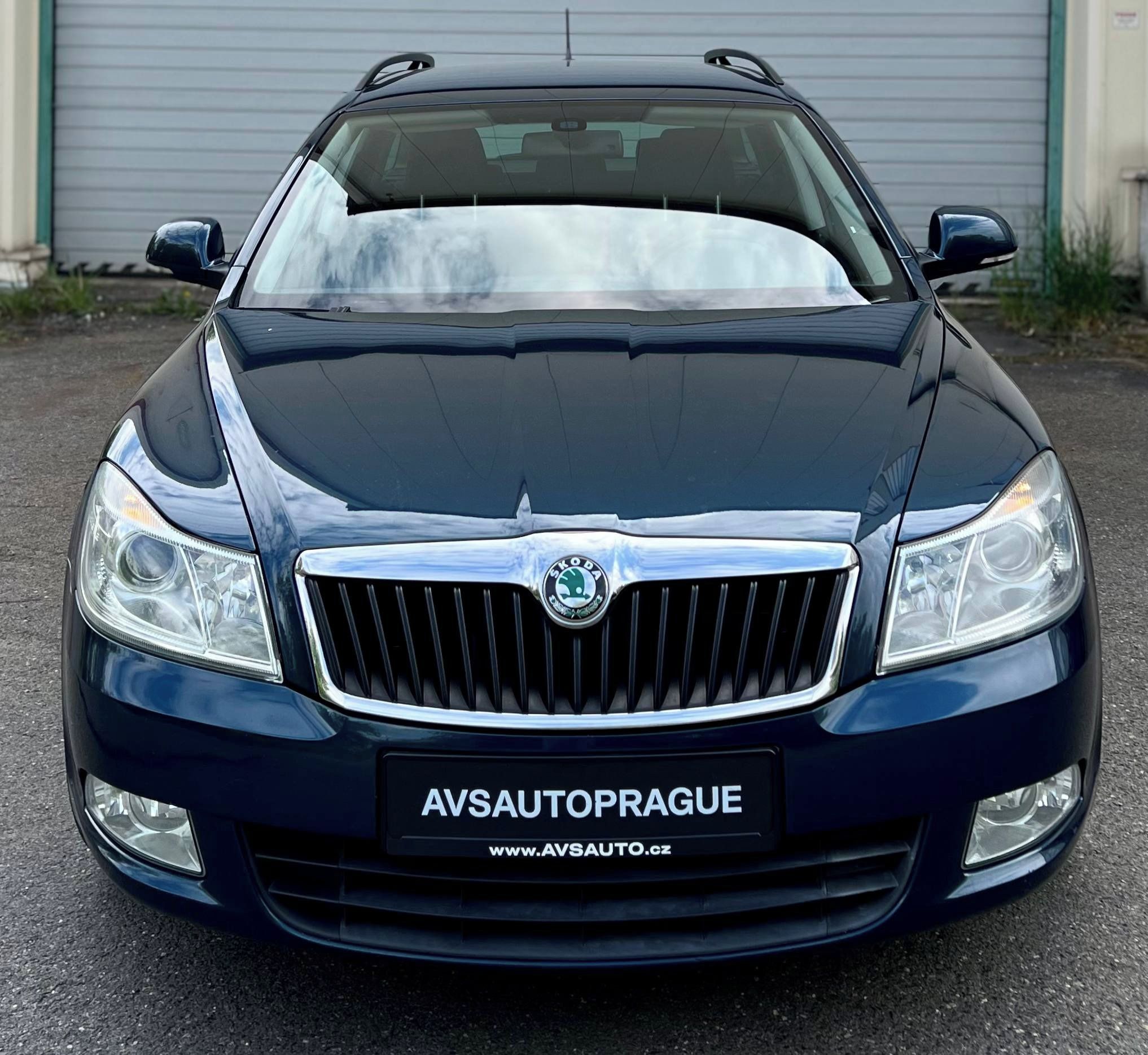Škoda Octavia, 2 FL COMBI 1.6 TDI DSG 2012 - fotka 2