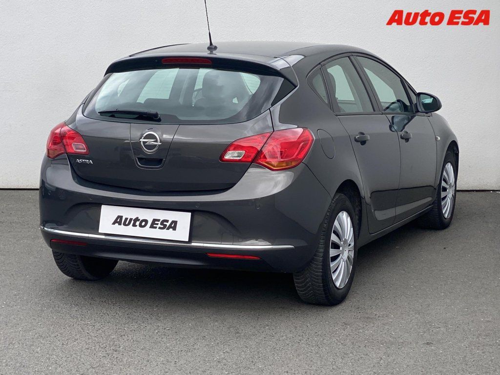 Opel Astra, 1.6,Selection - fotka 4