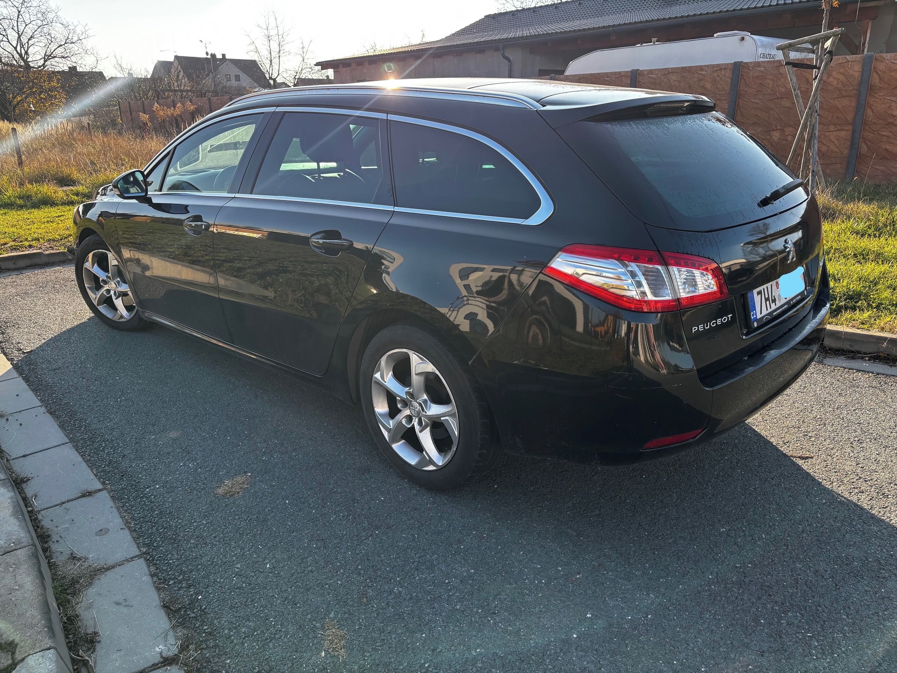 Peugeot 508, Bohatá Výbava - fotka 4
