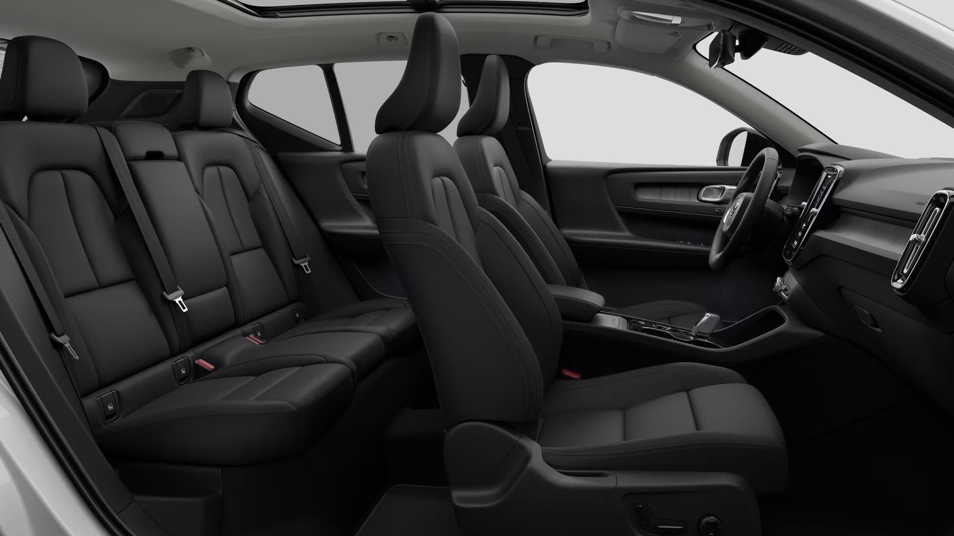 Volvo XC40, B4 AUT DARK PLUS - fotka 4