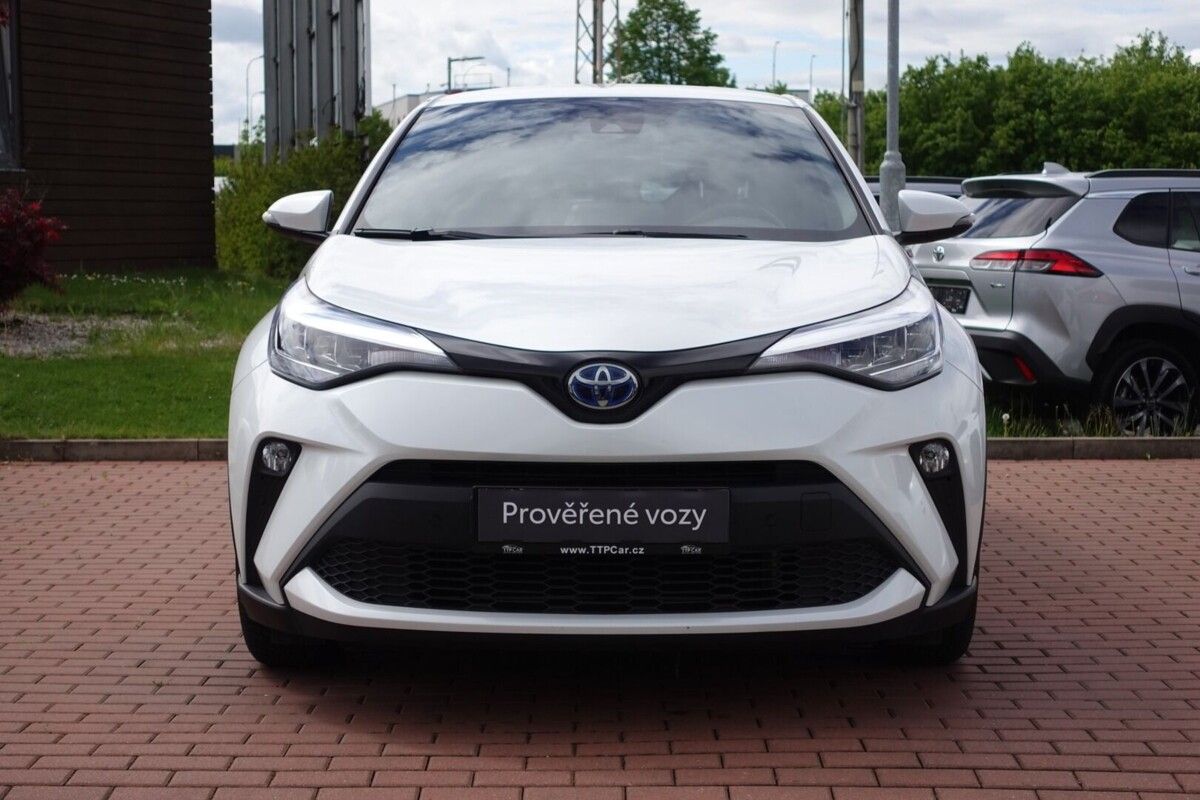 Toyota C-HR, 1,8 HEV Style - fotka 2