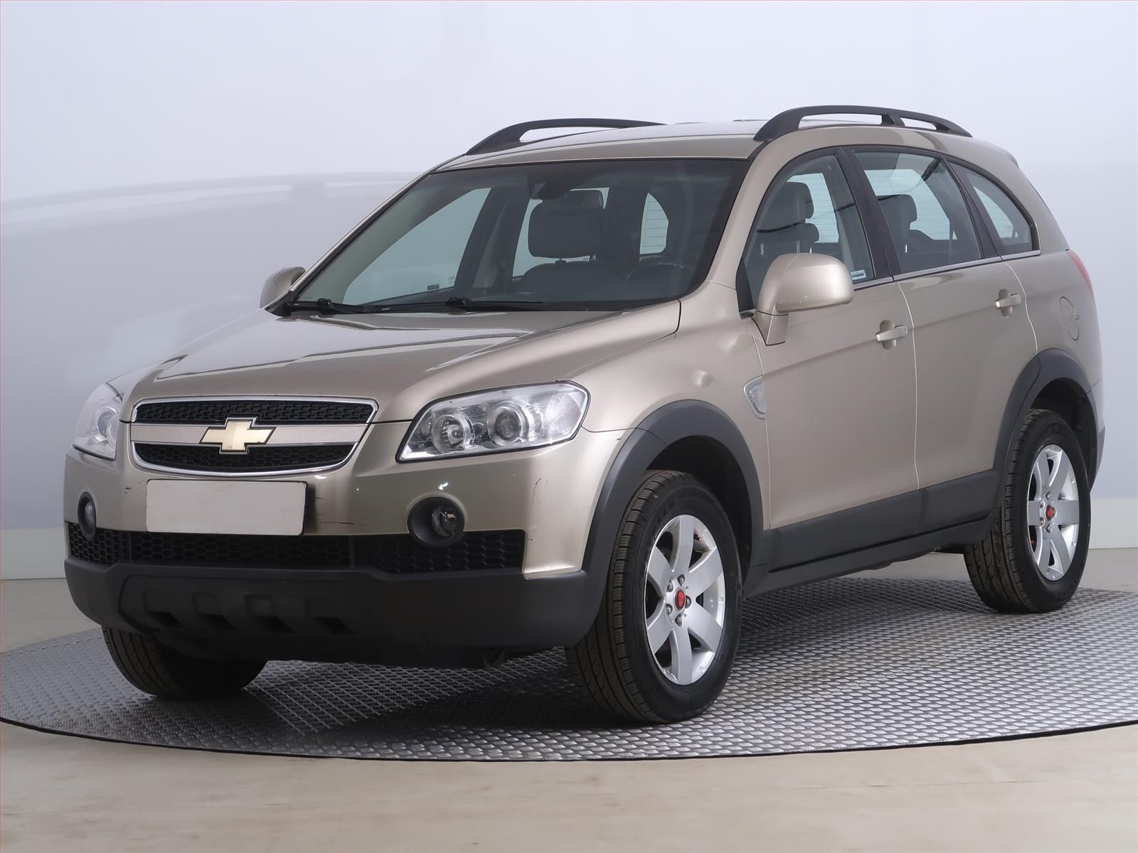 Chevrolet Captiva, 2.0 D, 4X4, 7 míst - fotka 2