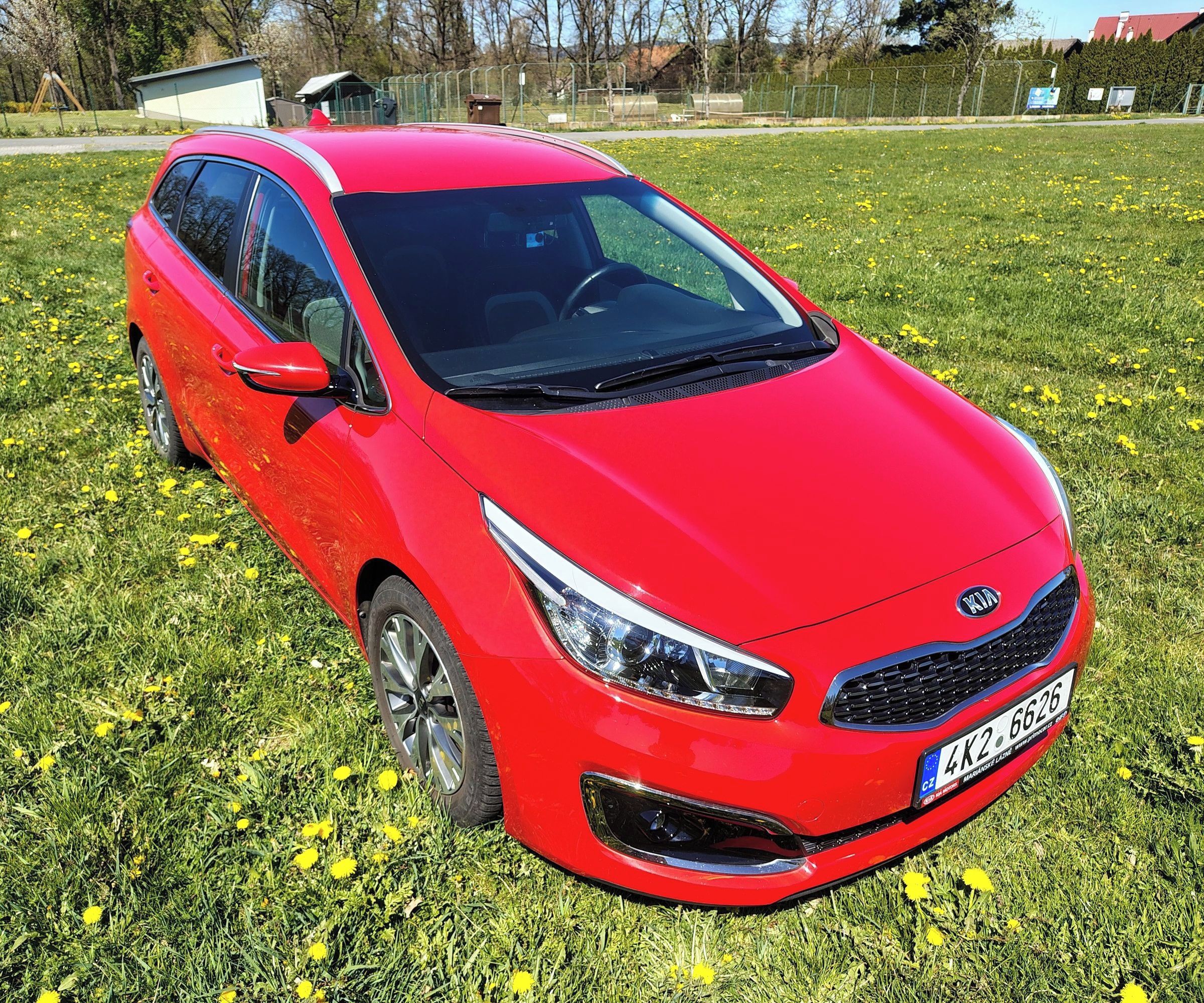 Kia Cee´d, Kia Cee´d SW 1.6 GDI/99kW TOP - fotka 2