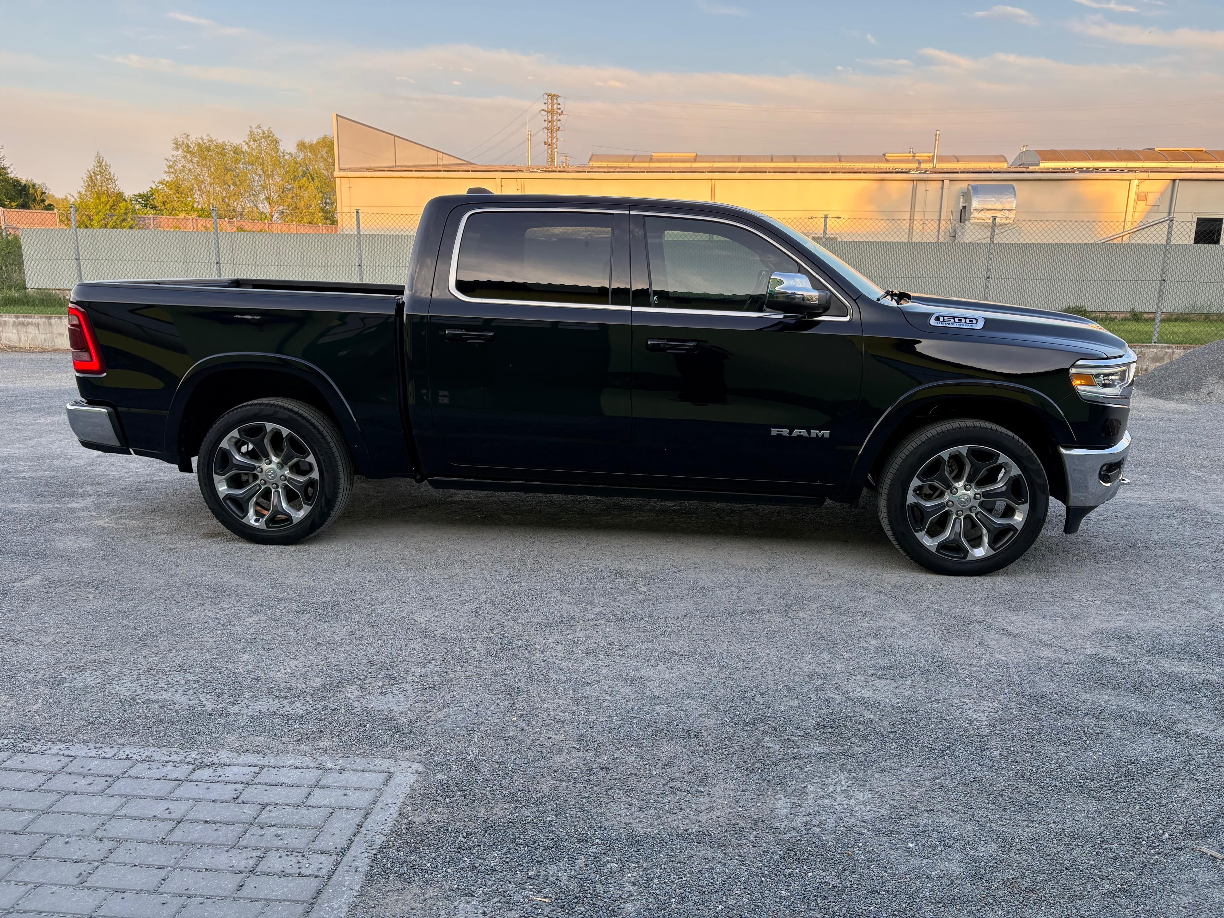 RAM 1500, RAM 1500 5.7 Longhorn - fotka 5