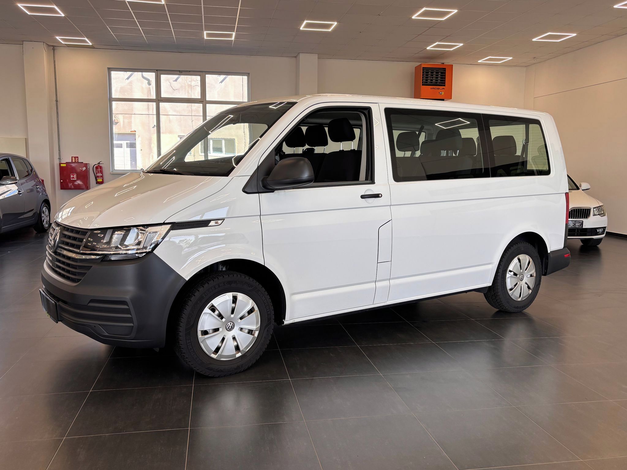 Volkswagen Transporter, 81 kW 89 tis.km 9 míst TOP - fotka 3
