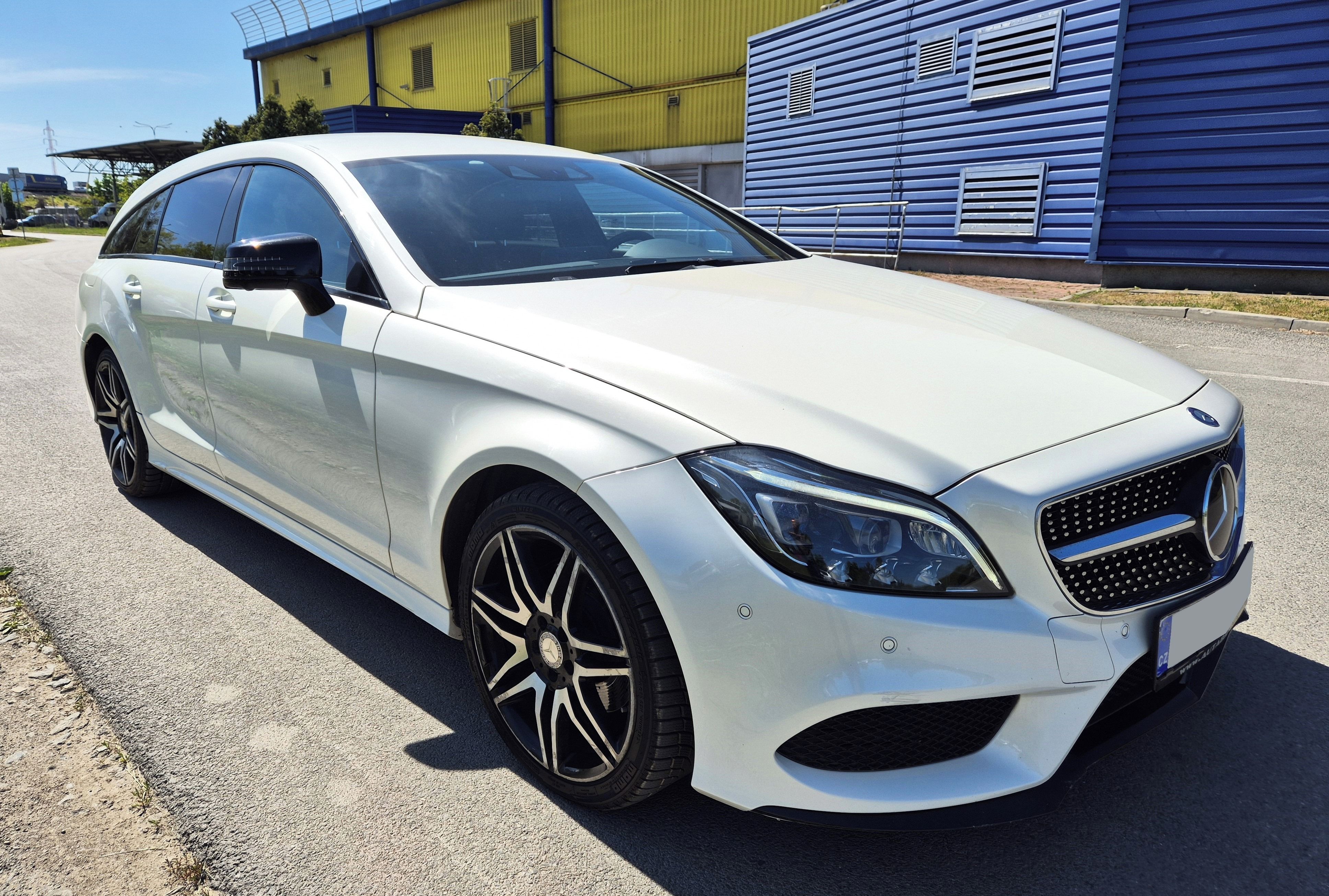 Mercedes-Benz CLS, 1 MAJITEL AMG FULL LED 4 MATIC - fotka 3