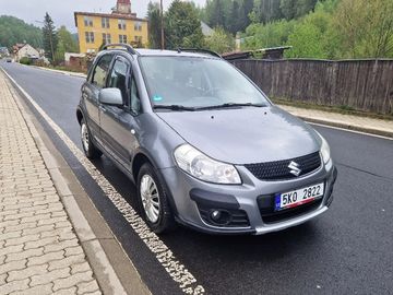 1.6 (88 kW) + LPG, 4x4
