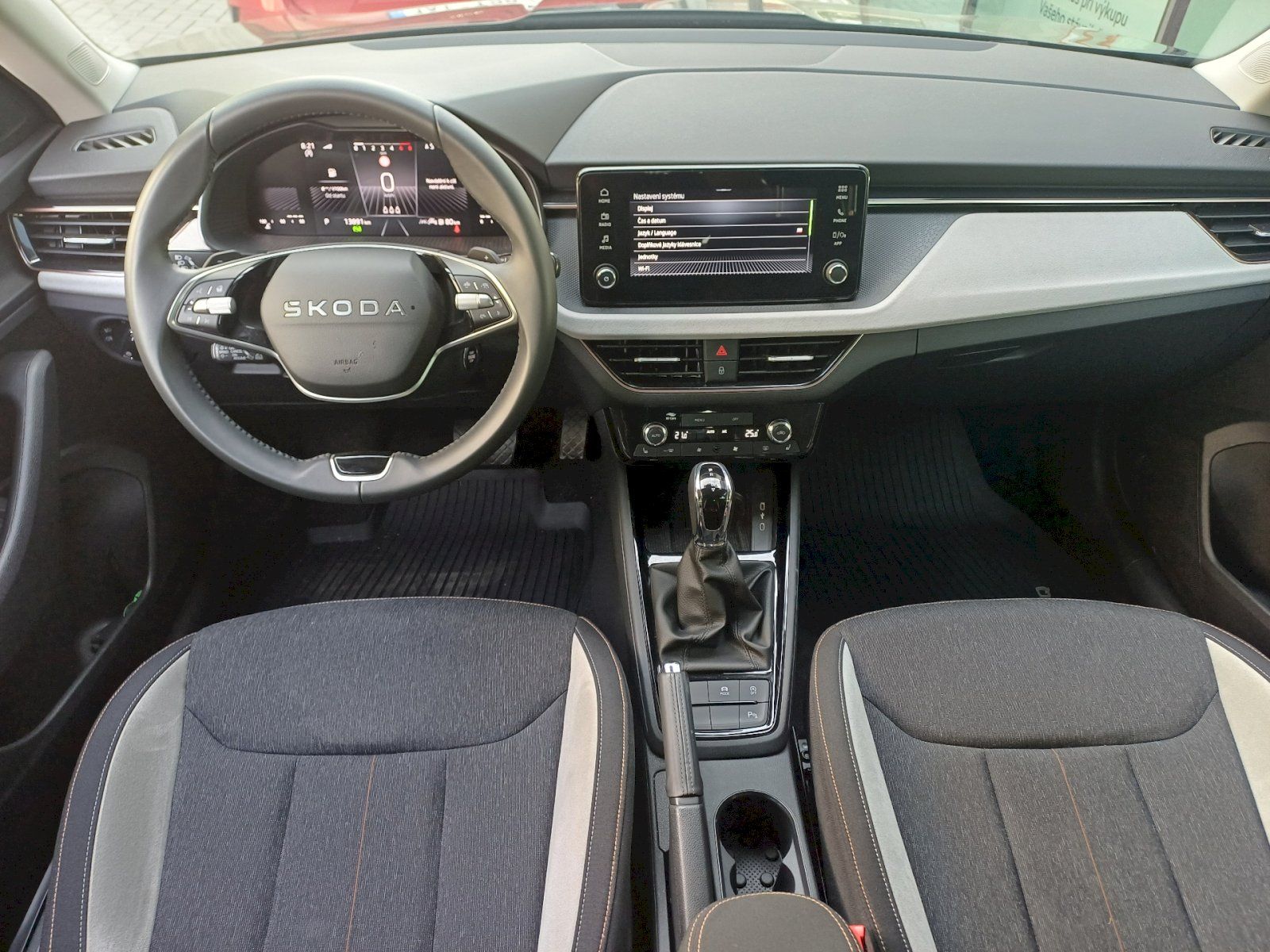 Škoda Kamiq, Top Selection DSG TSI 1.0 / 85 - fotka 5