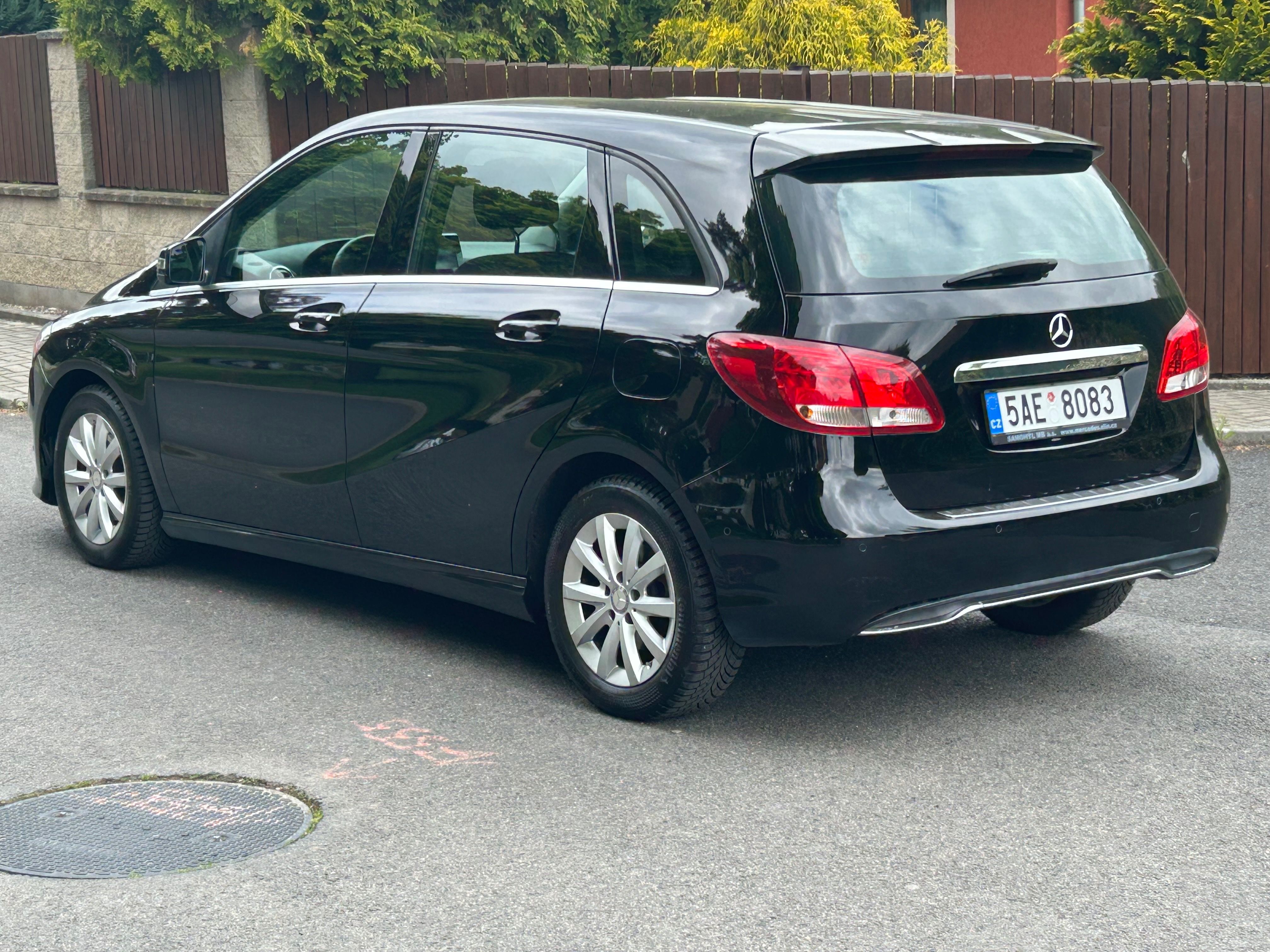 Mercedes-Benz Třídy B, 180 ČR 2maj pravidelný servis - fotka 6