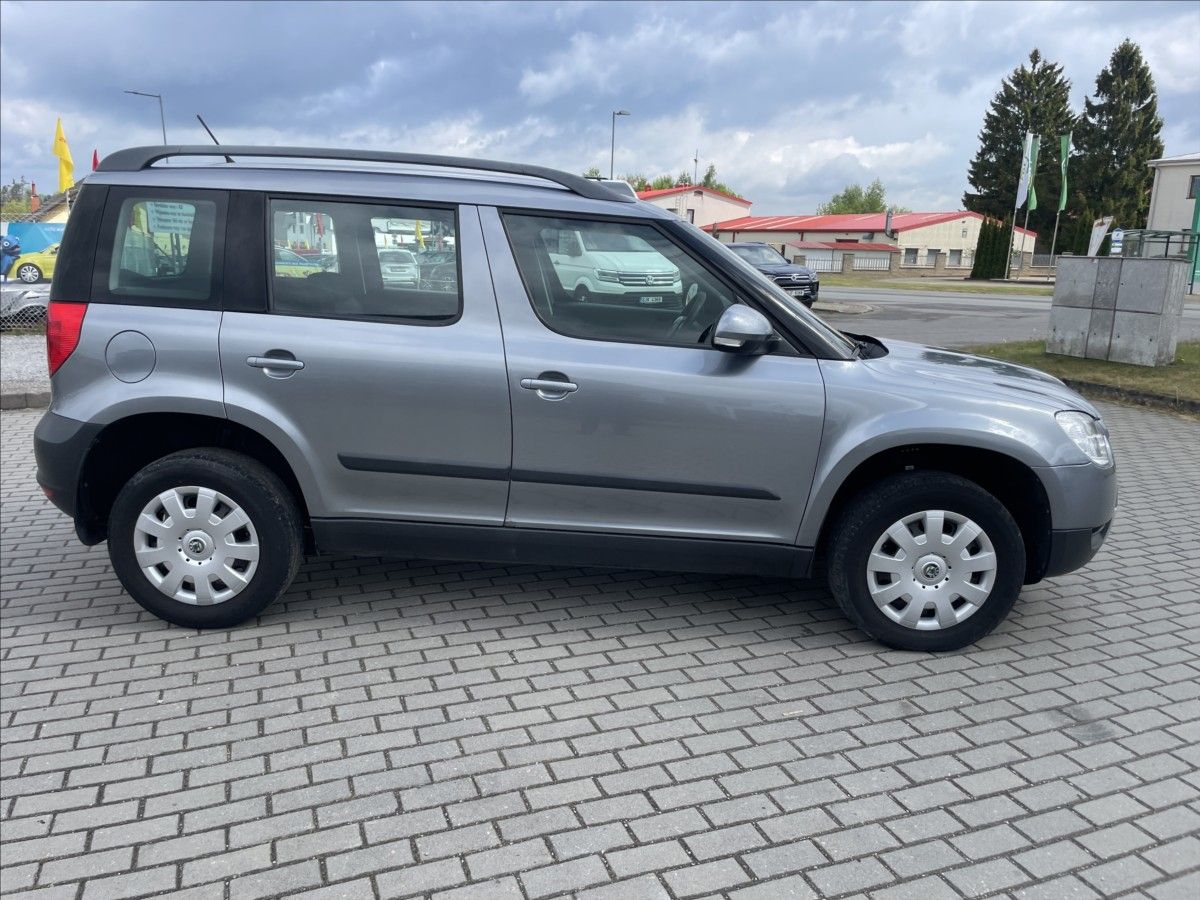 Škoda Yeti, 1,8 TSi 118kw 4x4 po STK, odp. - fotka 5