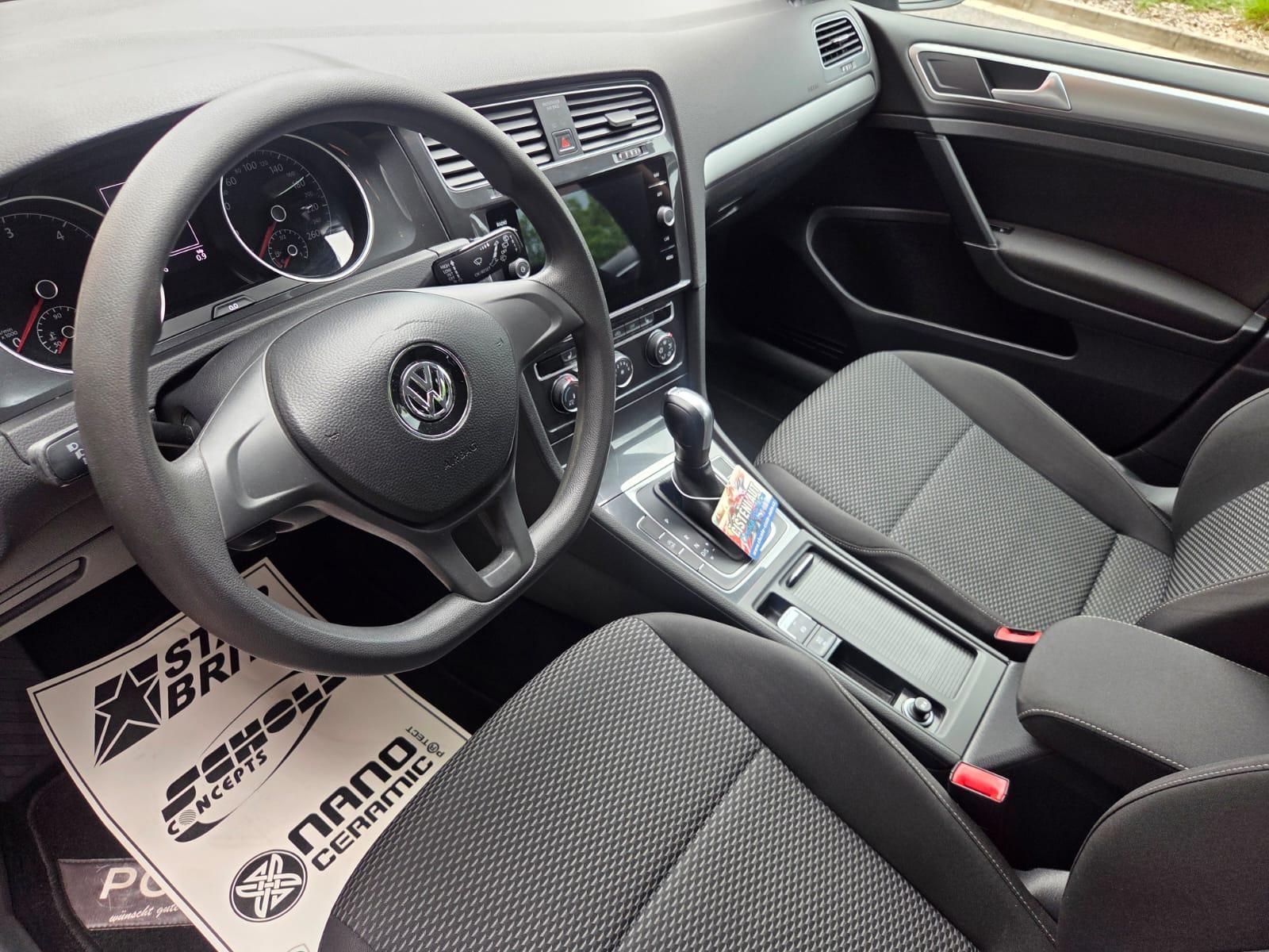 Volkswagen Golf, 1.6 TDI - fotka 5